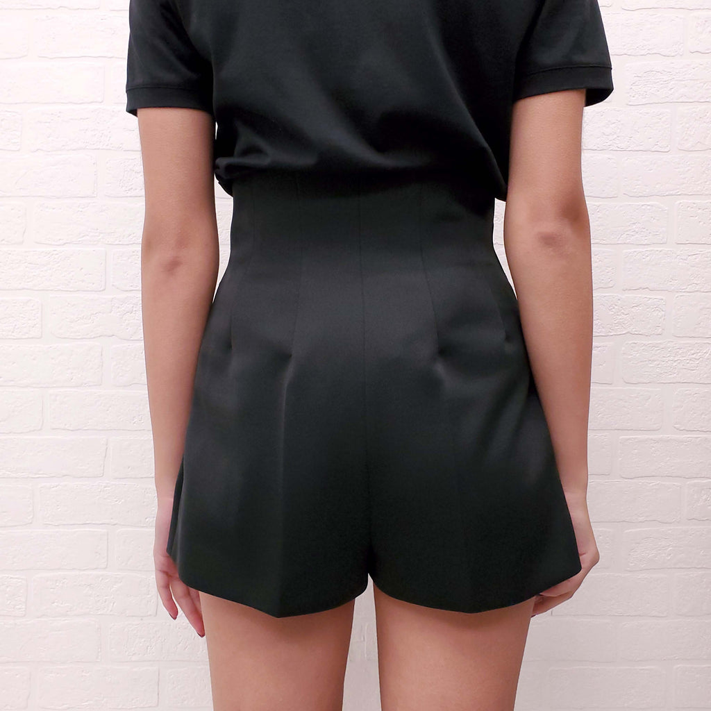 FENDI BLACK HIGH-WAISTED SHORTS - SIZE 38