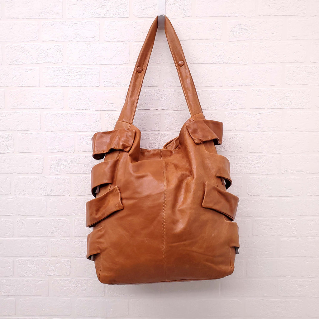 FENDI BROWN LEATHER SHOULDER BAG