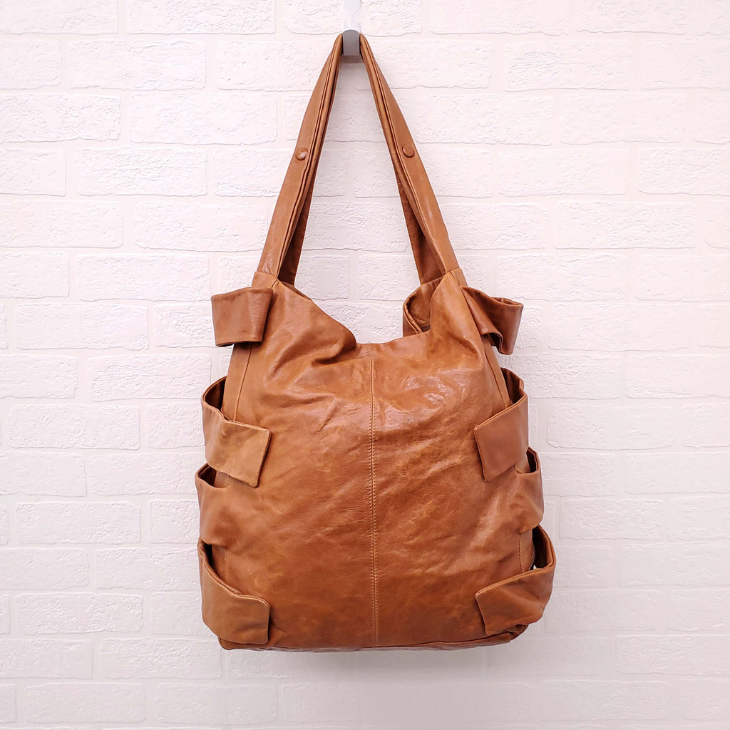 FENDI BROWN LEATHER SHOULDER BAG