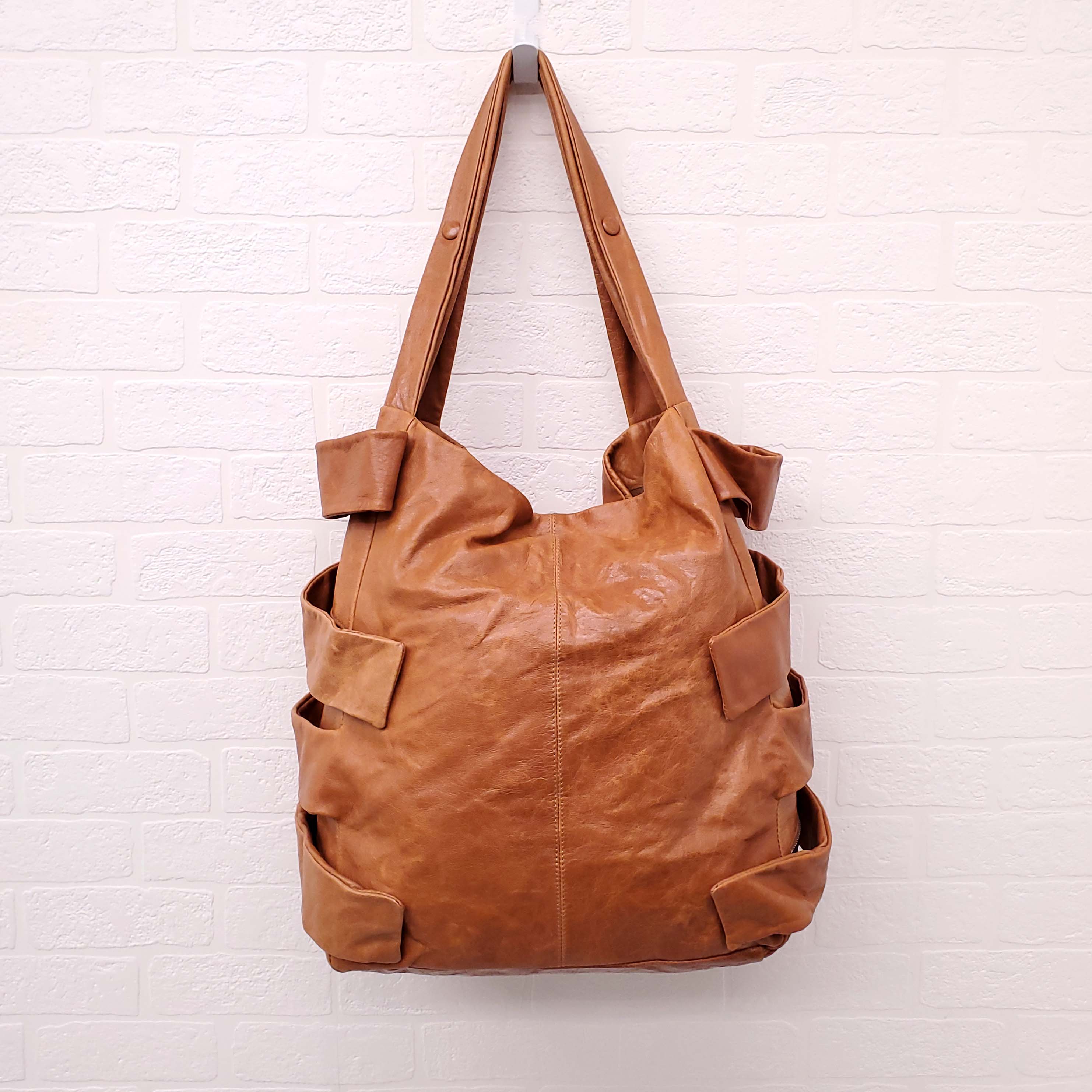 FENDI BROWN LEATHER SHOULDER BAG