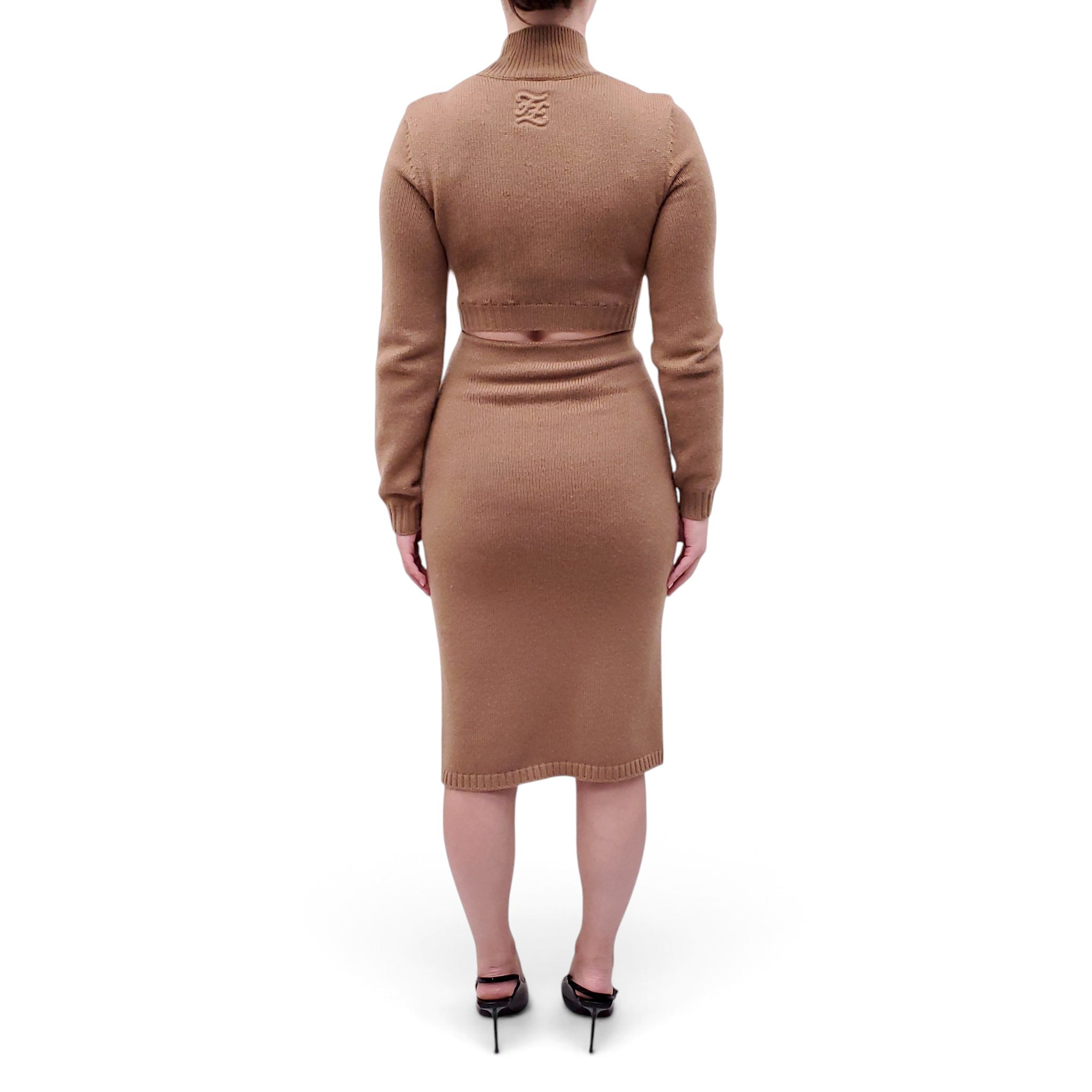 FENDI KHAKI 2-PIECE KNIT SET - SIZE 40