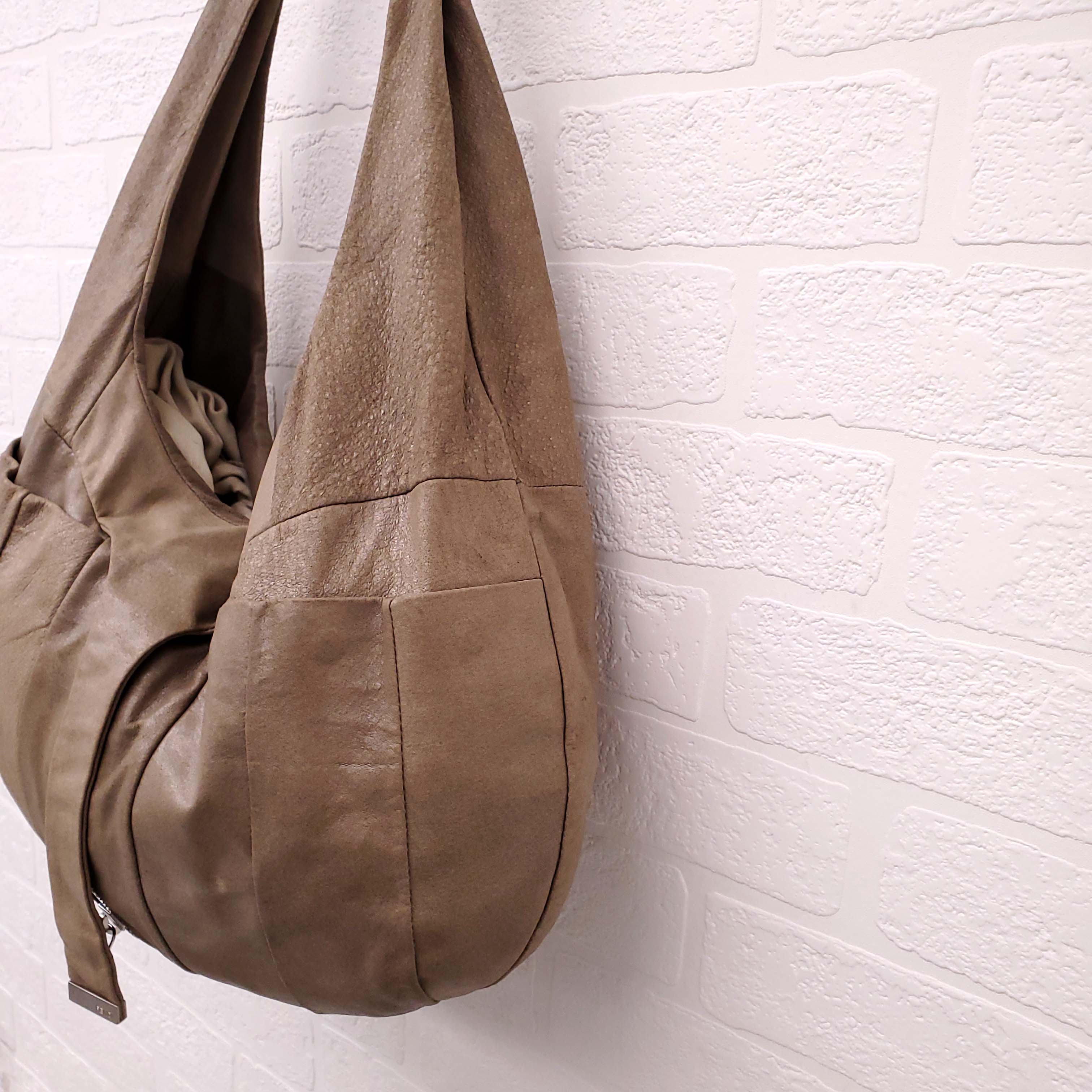 FENDI KHAKI LEATHER SHOULDER BAG