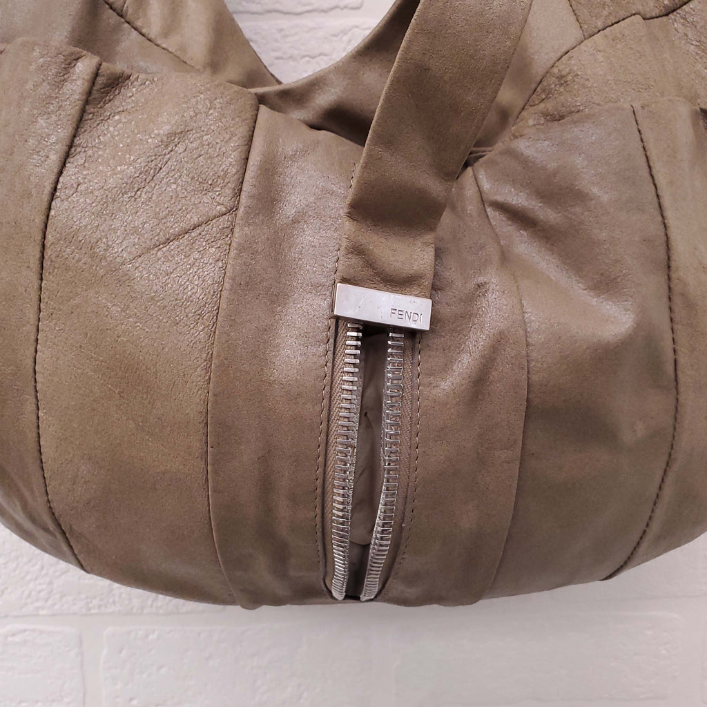 FENDI KHAKI LEATHER SHOULDER BAG
