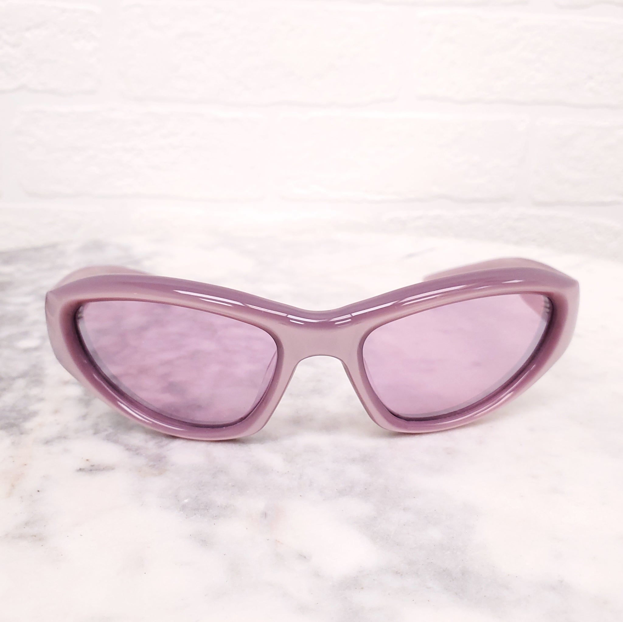GENTLE MONSTER PINK PEARL SUNGLASSES – Rewind Couture