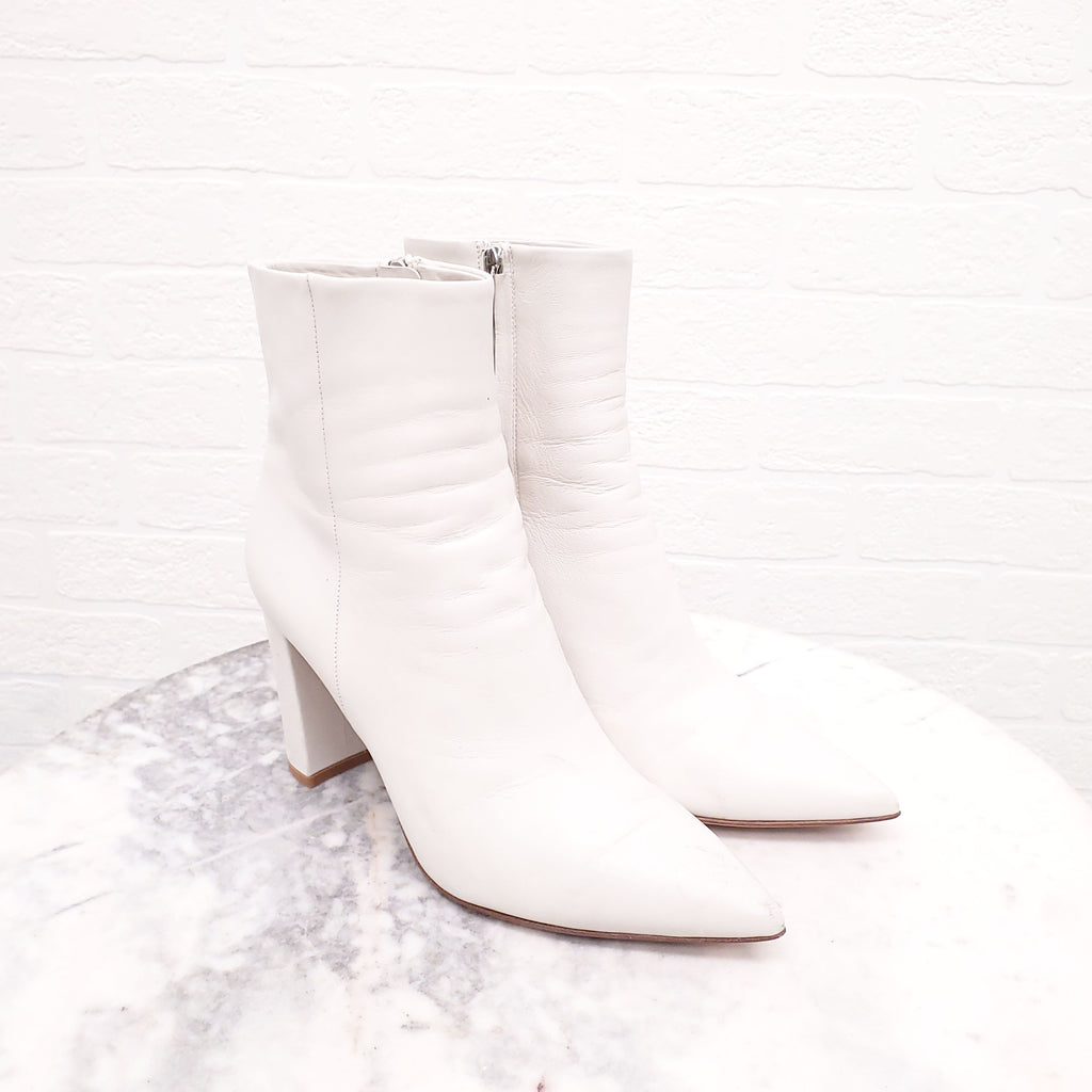 GIANVITO ROSSI CREAM LEATHER BOOTS - SIZE 37.5