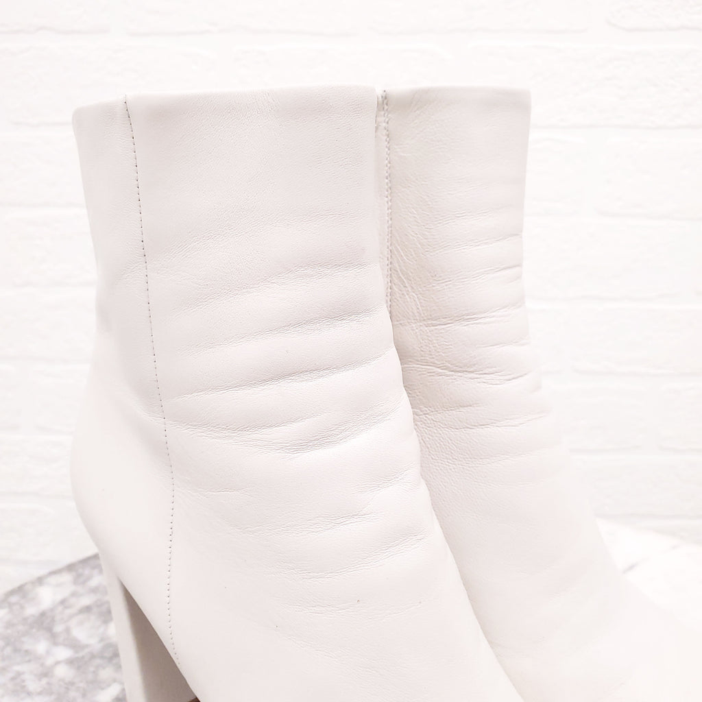 GIANVITO ROSSI CREAM LEATHER BOOTS - SIZE 37.5