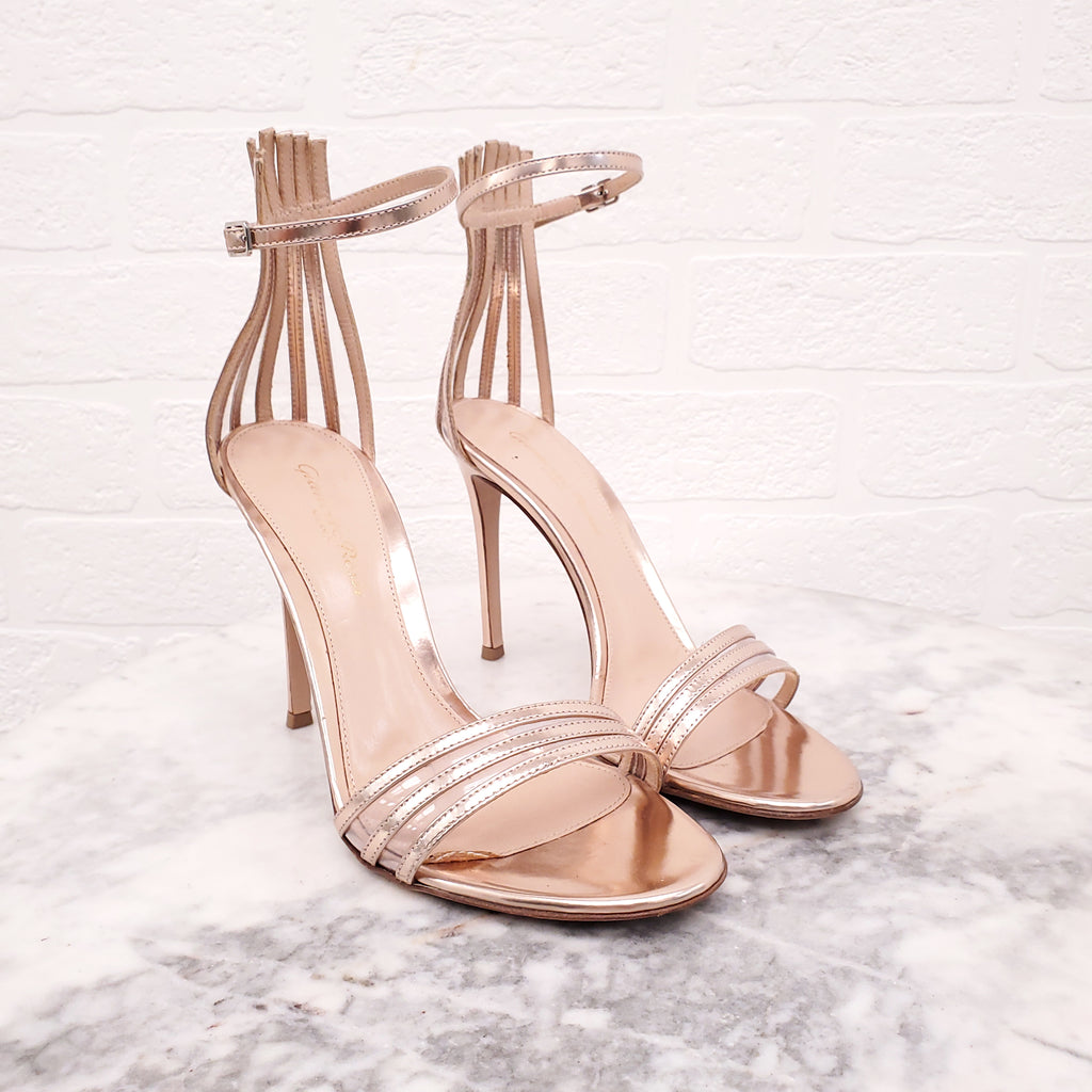 GIANVITO ROSSI ROSE GOLD METALLIC HEELS - SIZE 37