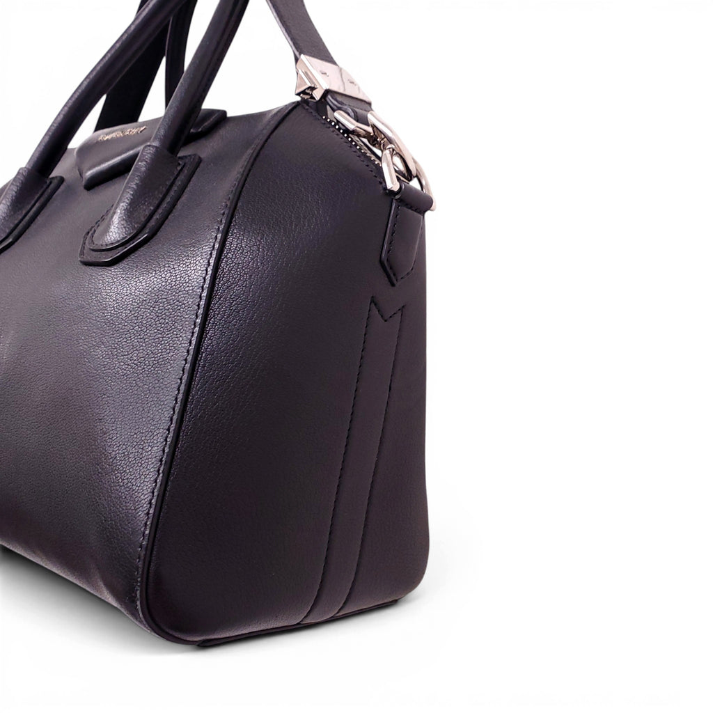 GIVENCHY BLACK ANTIGONA BAG