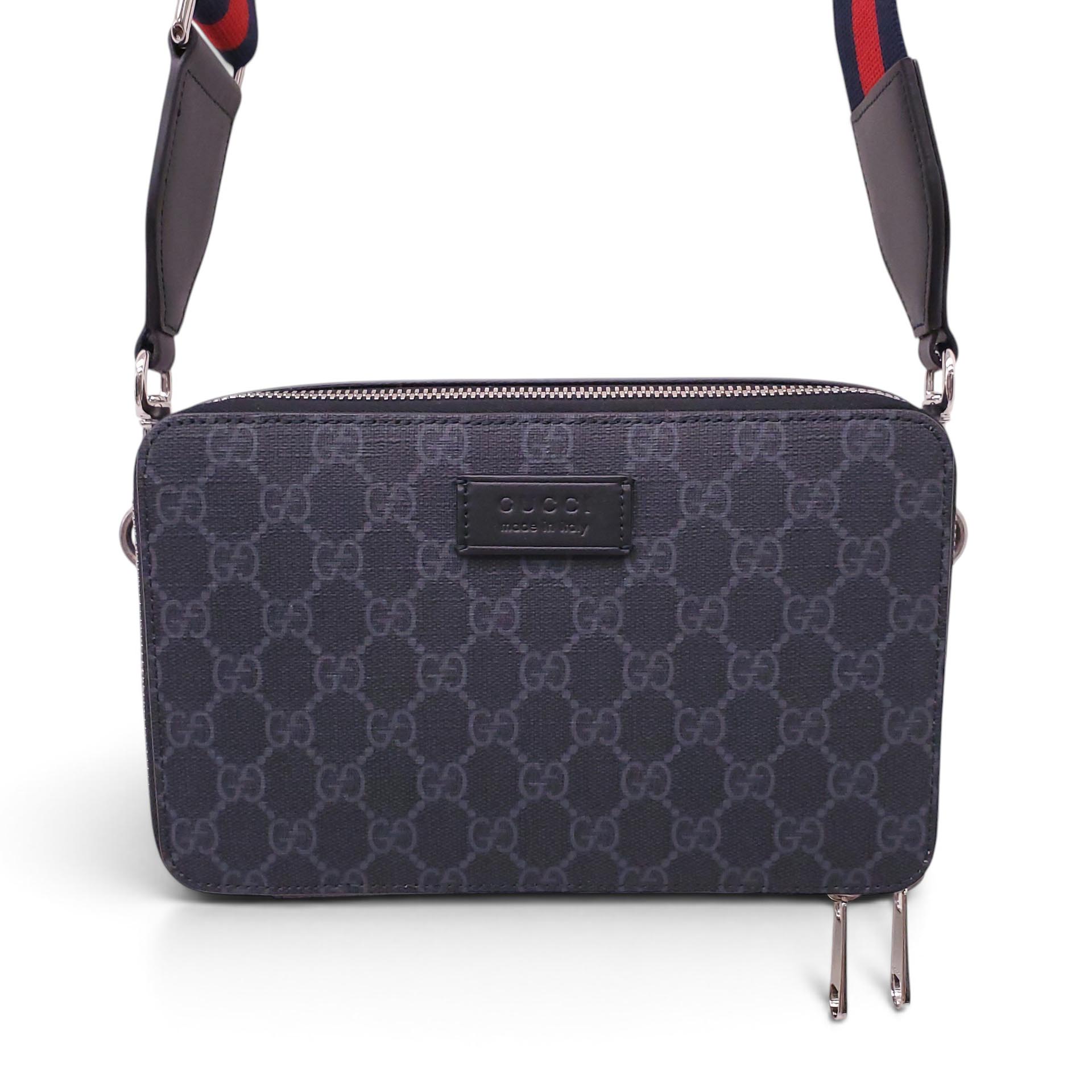 GUCCI BLACK GG LOGO SQUARE BAG