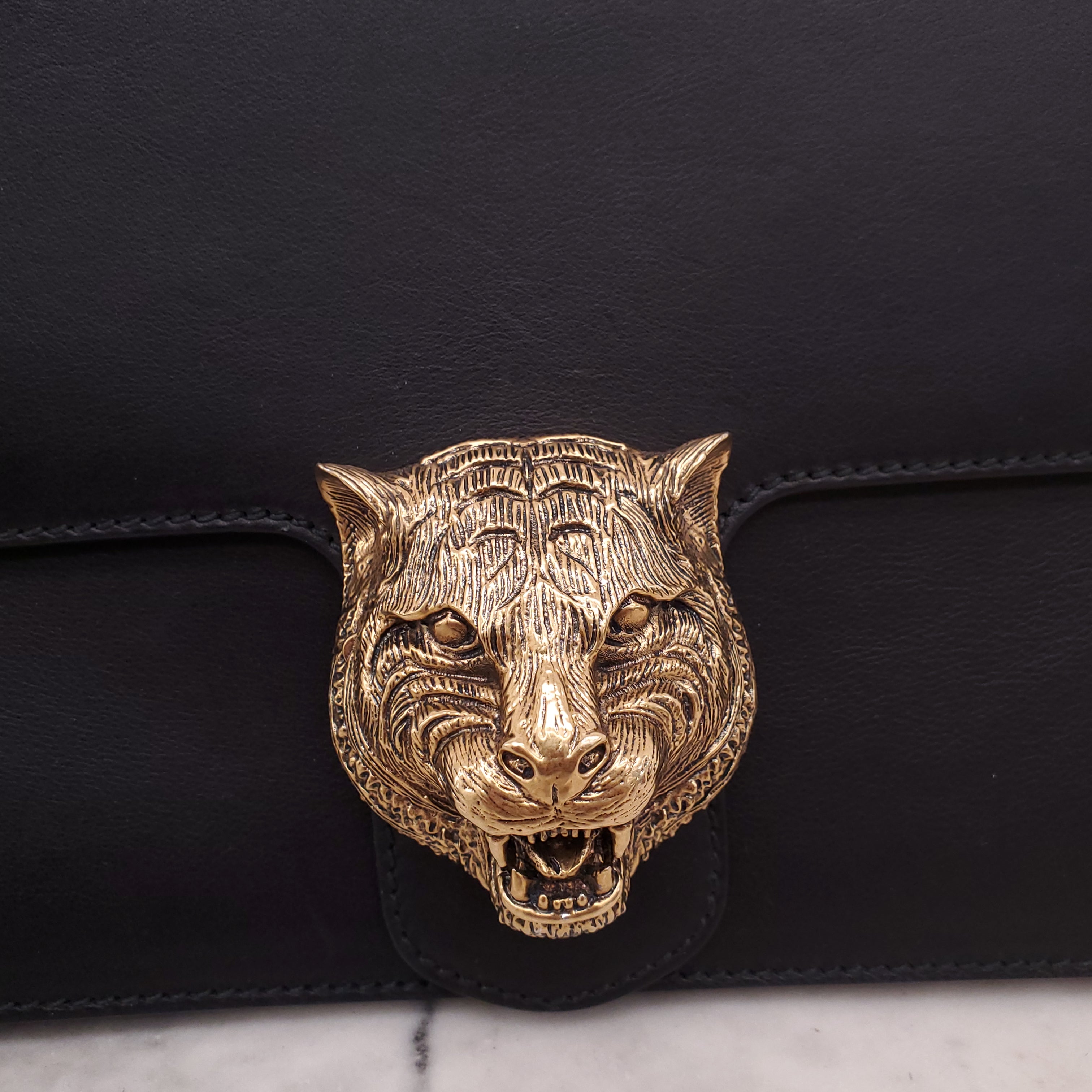 GUCCI BLACK LEATHER ANIMALIER FLAP CLUTCH BAG