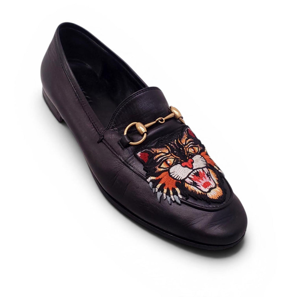 GUCCI BLACK TIGER EMBROIDERED JORDAAN LOAFERS - SIZE 37.5