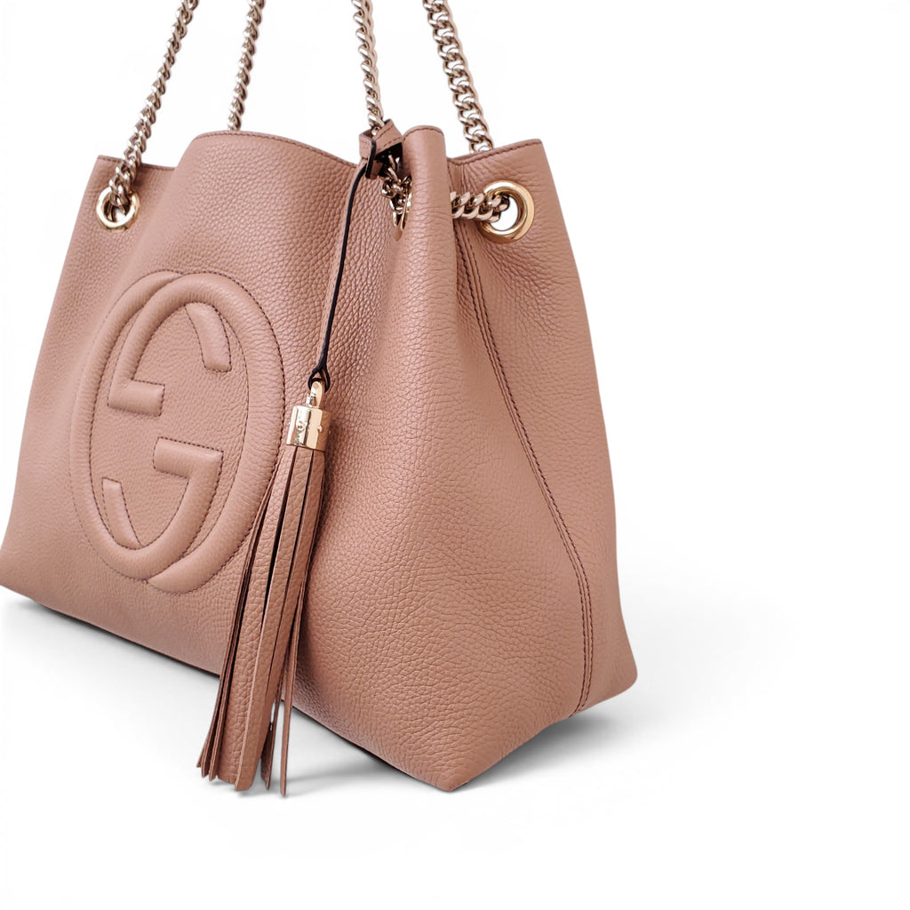 GUCCI BLUSH PINK MEDIUM SOHO TASSLE LOGO CHAIN BAG