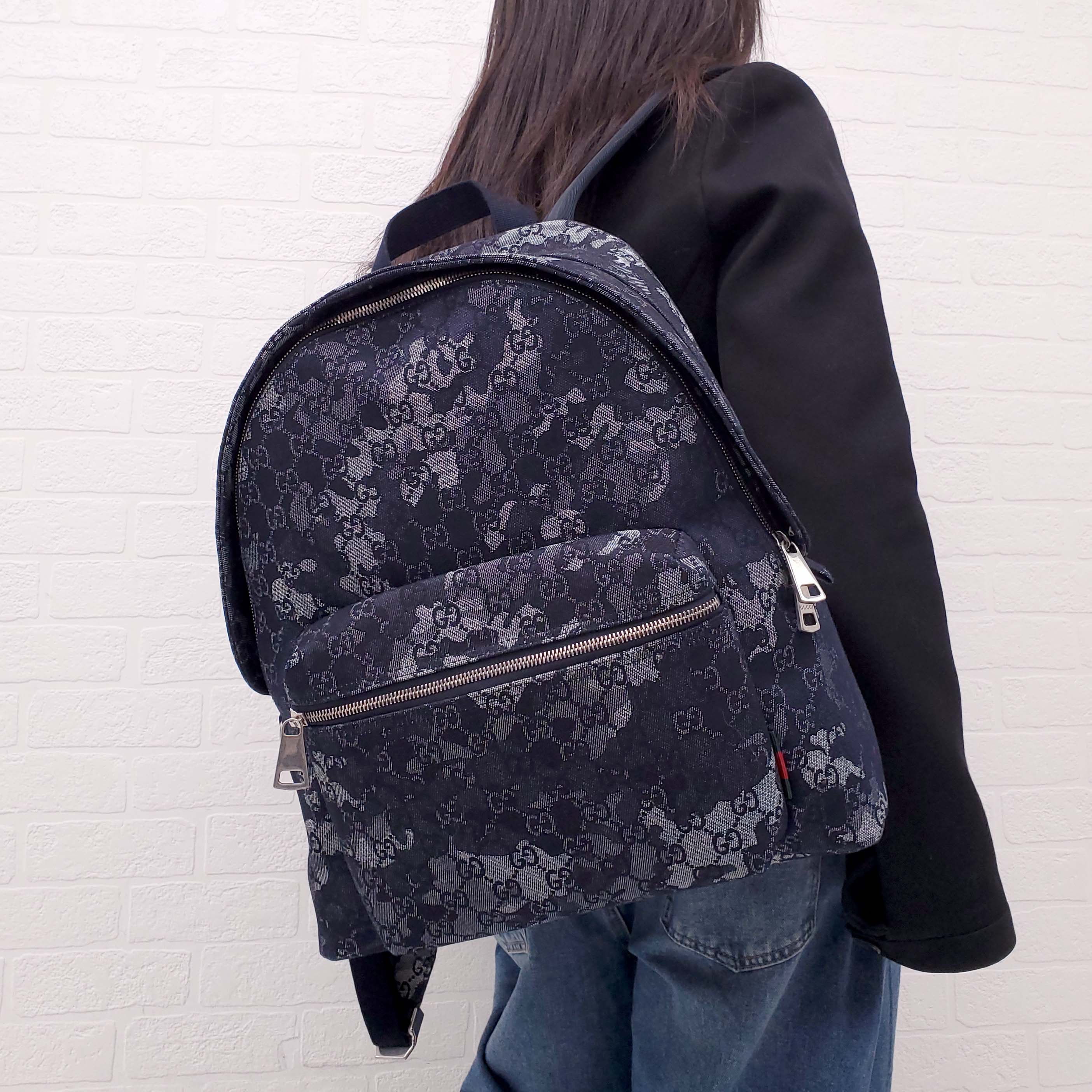 GUCCI GG NAVY BACKPACK