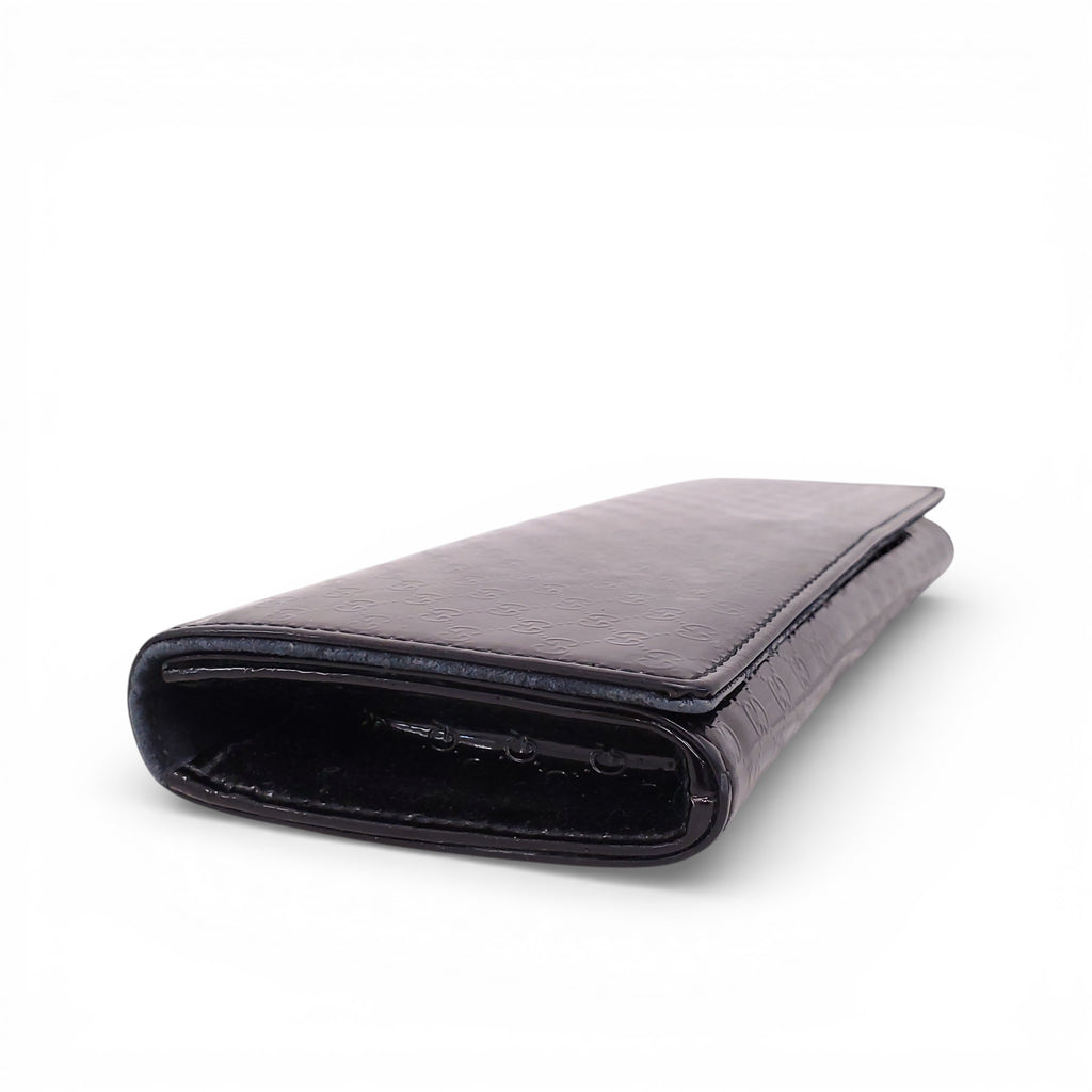 GUCCI GG PATENT LOGO CLUTCH