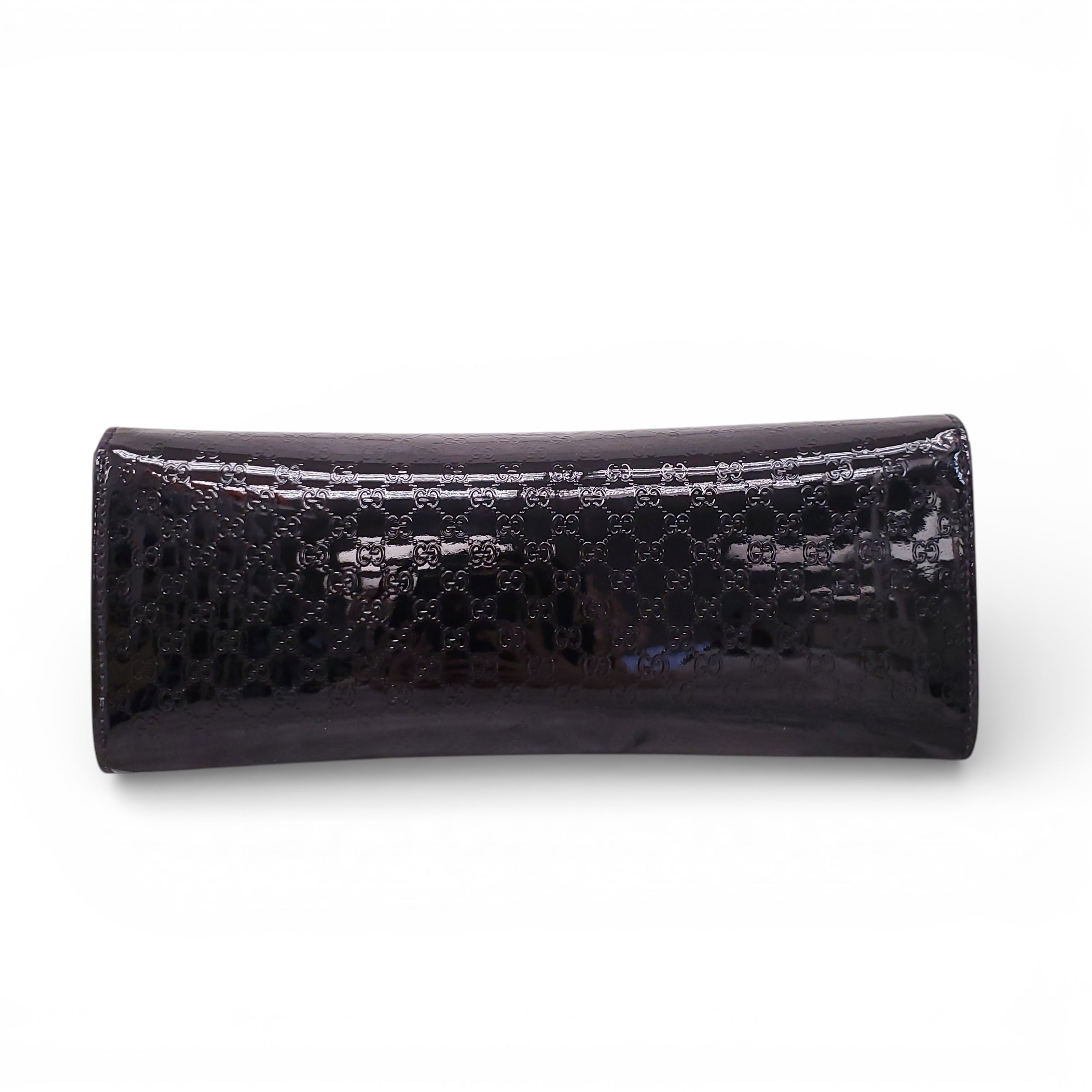 GUCCI GG PATENT LOGO CLUTCH
