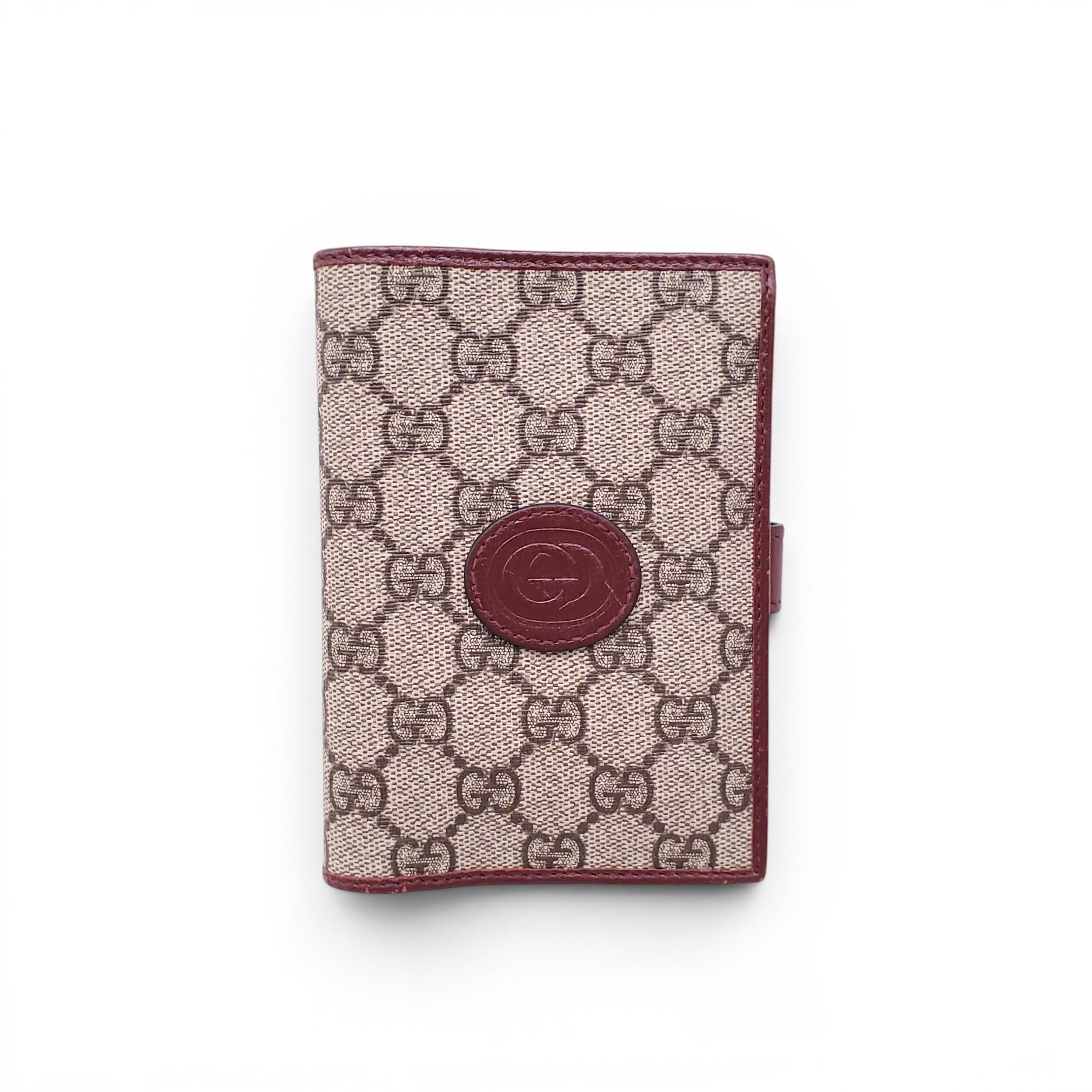 GUCCI GG SUPREME MONOGRAM PASSPORT CASE