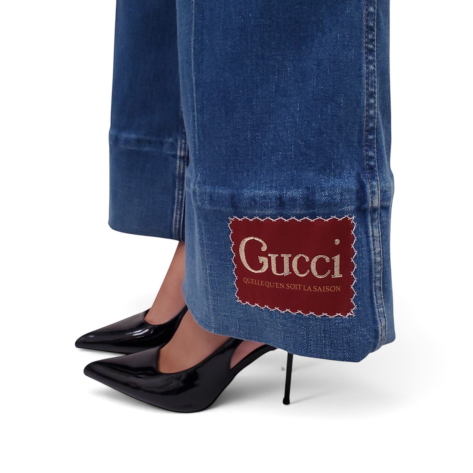GUCCI LOGO WIDE LEG JEANS - SIZE 27