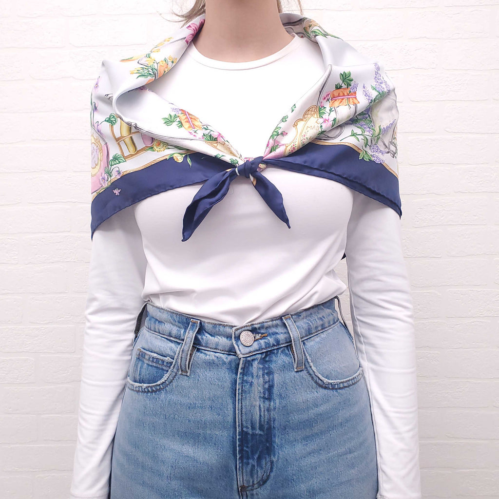 GUCCI NAVY FLORAL PRINTED SILK PRINTED SCARF