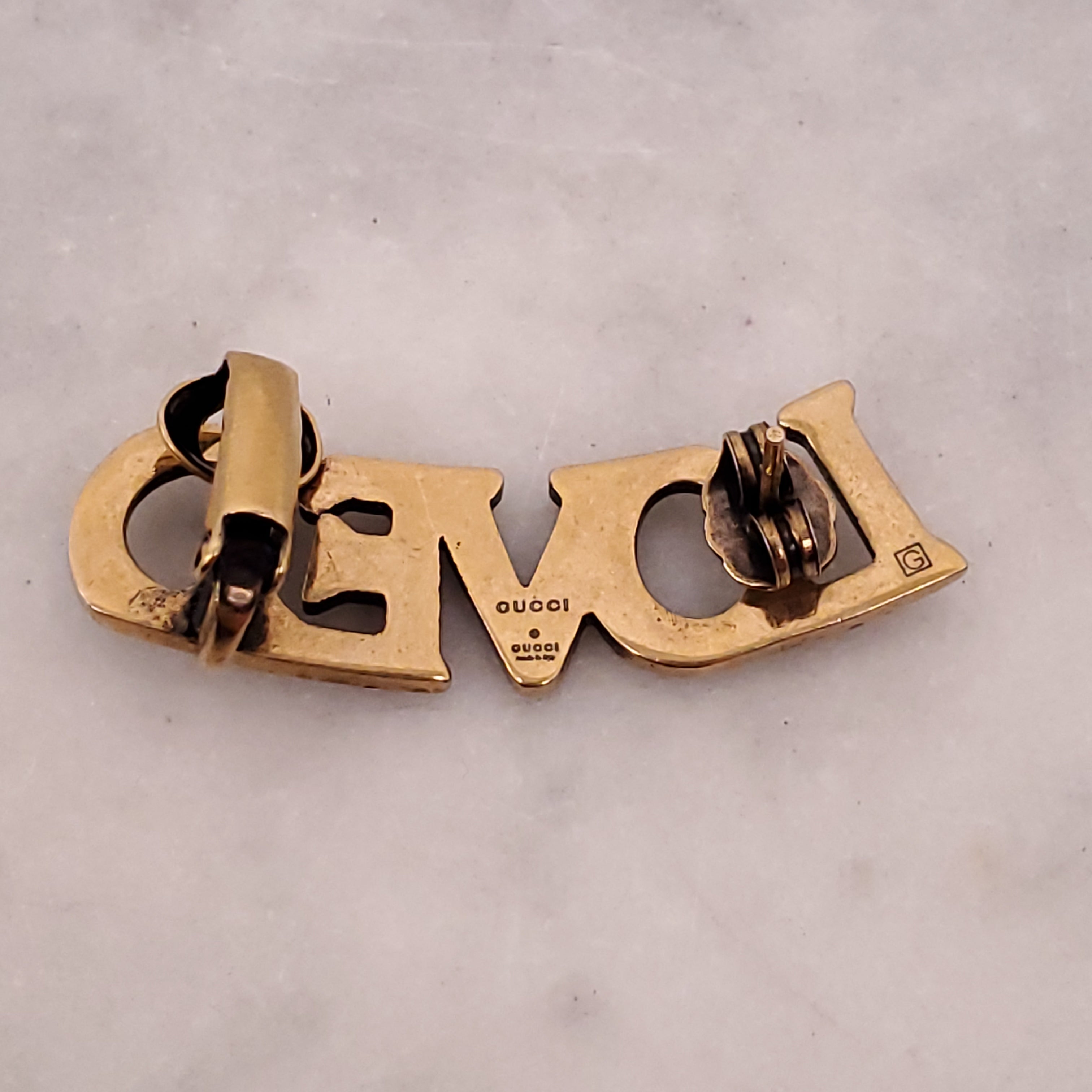 GUCCI PEARL 'LOVED' EAR CUFF