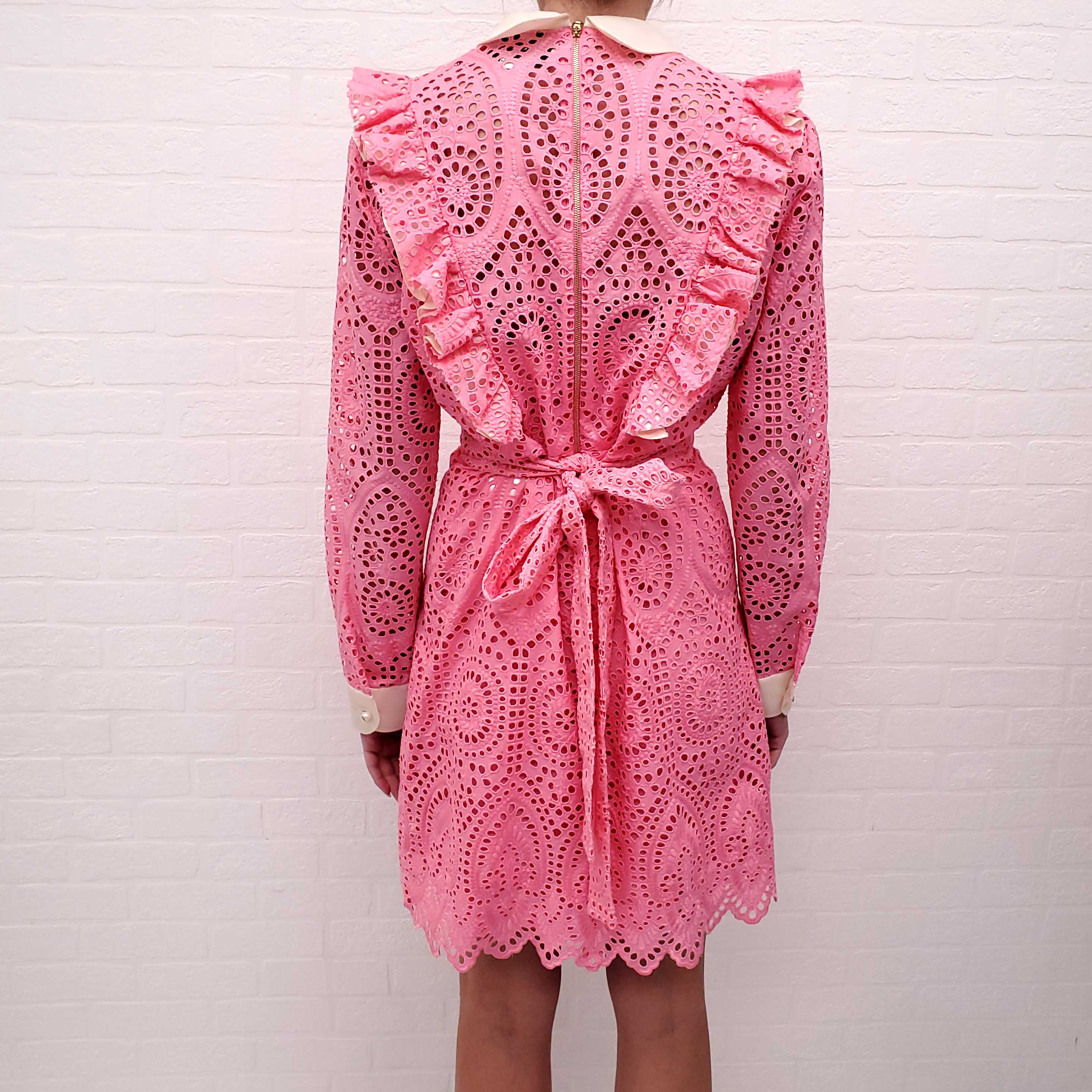 gucci pink lace dress Gucci Lace-trimmed Silk Satin Midi Dress IT 38