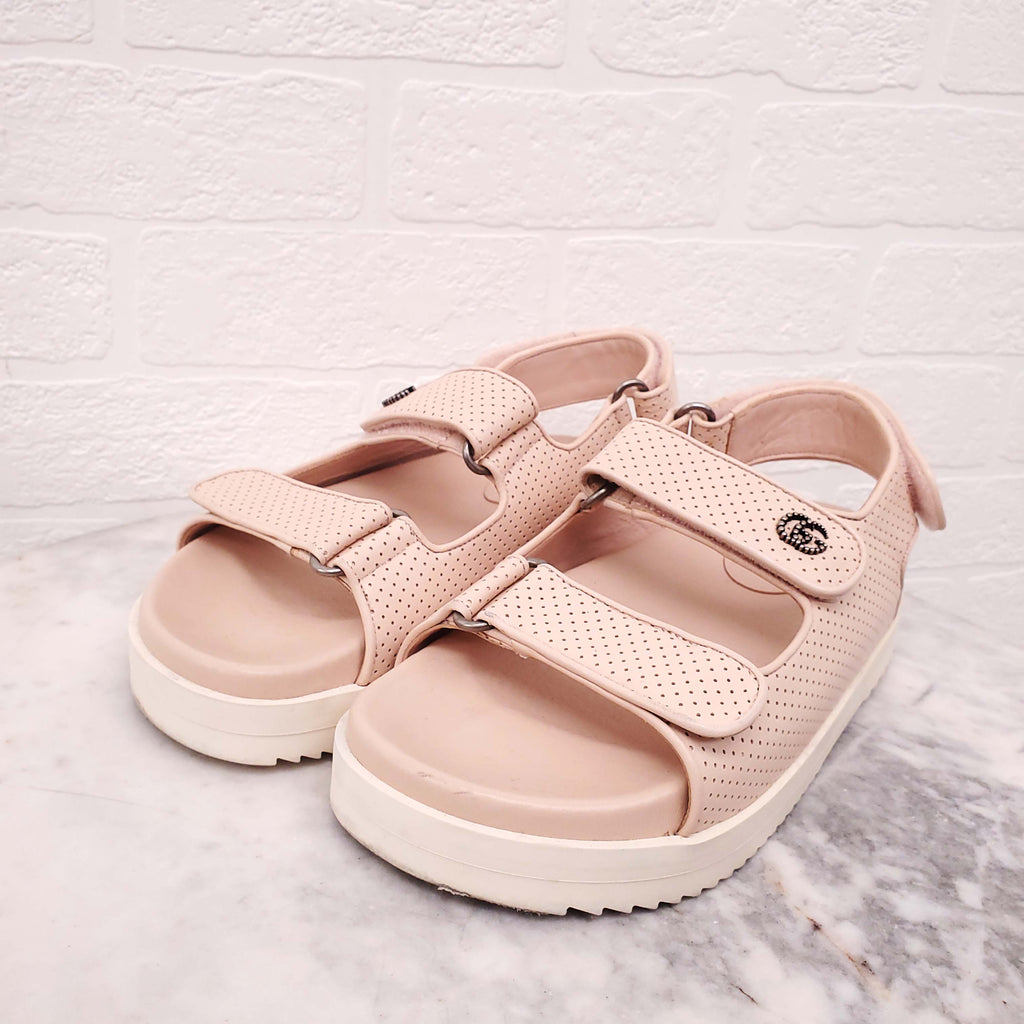 GUCCI PINK PERFORATED DAD SANDALS - SIZE 35