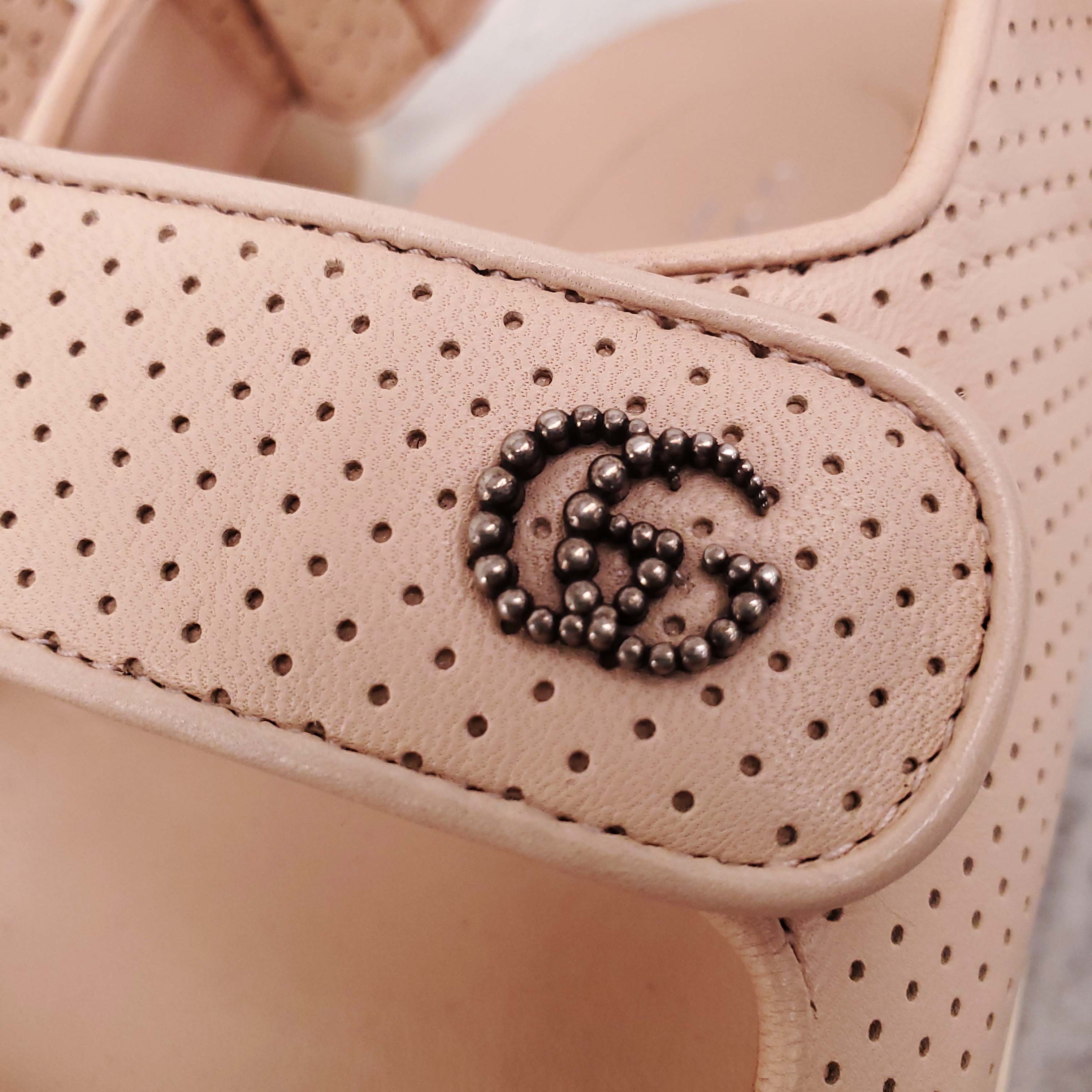 GUCCI PINK PERFORATED DAD SANDALS - SIZE 35