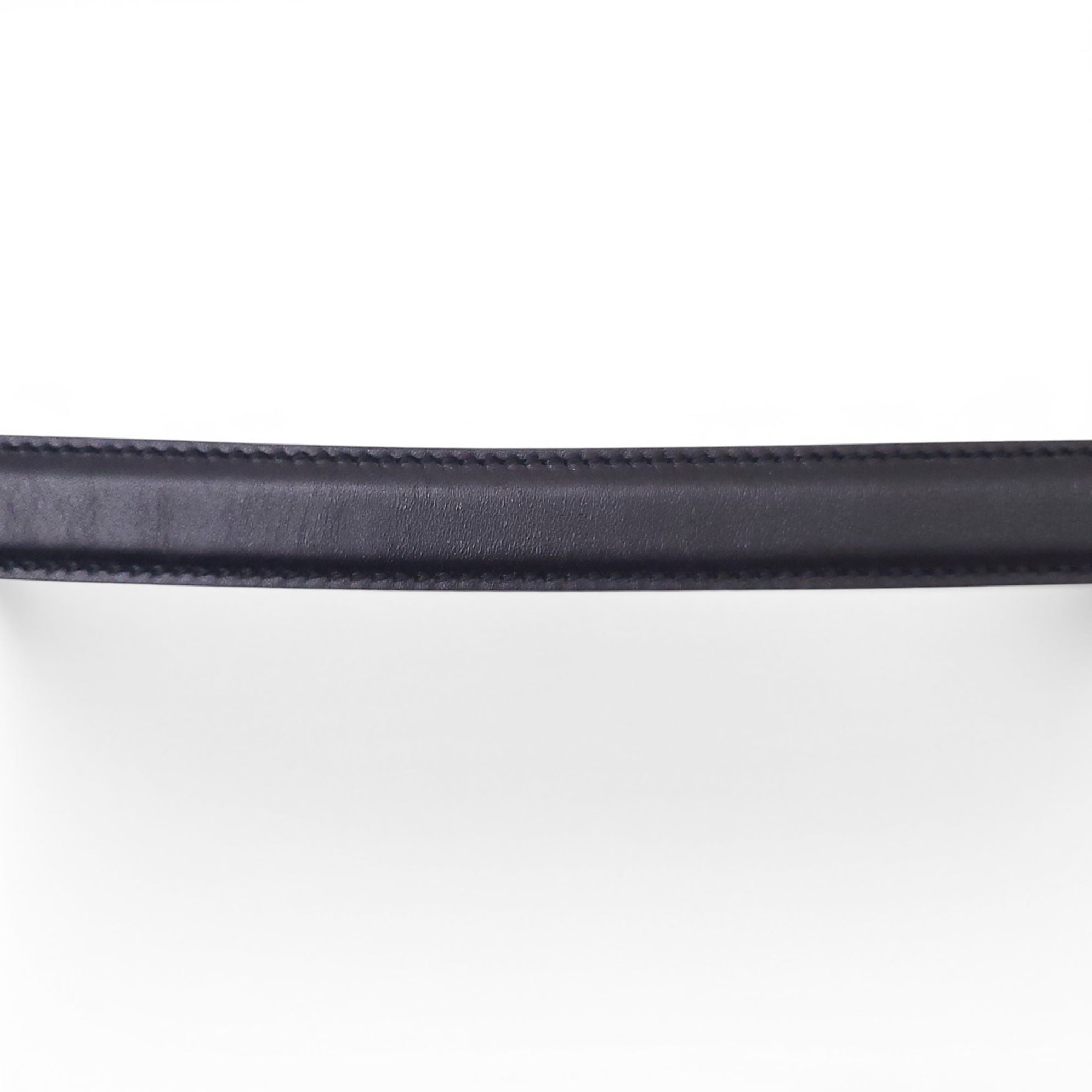 GUCCI THIN BLACK BELT WITH MONOGRAM INTERIOR - SIZE 90