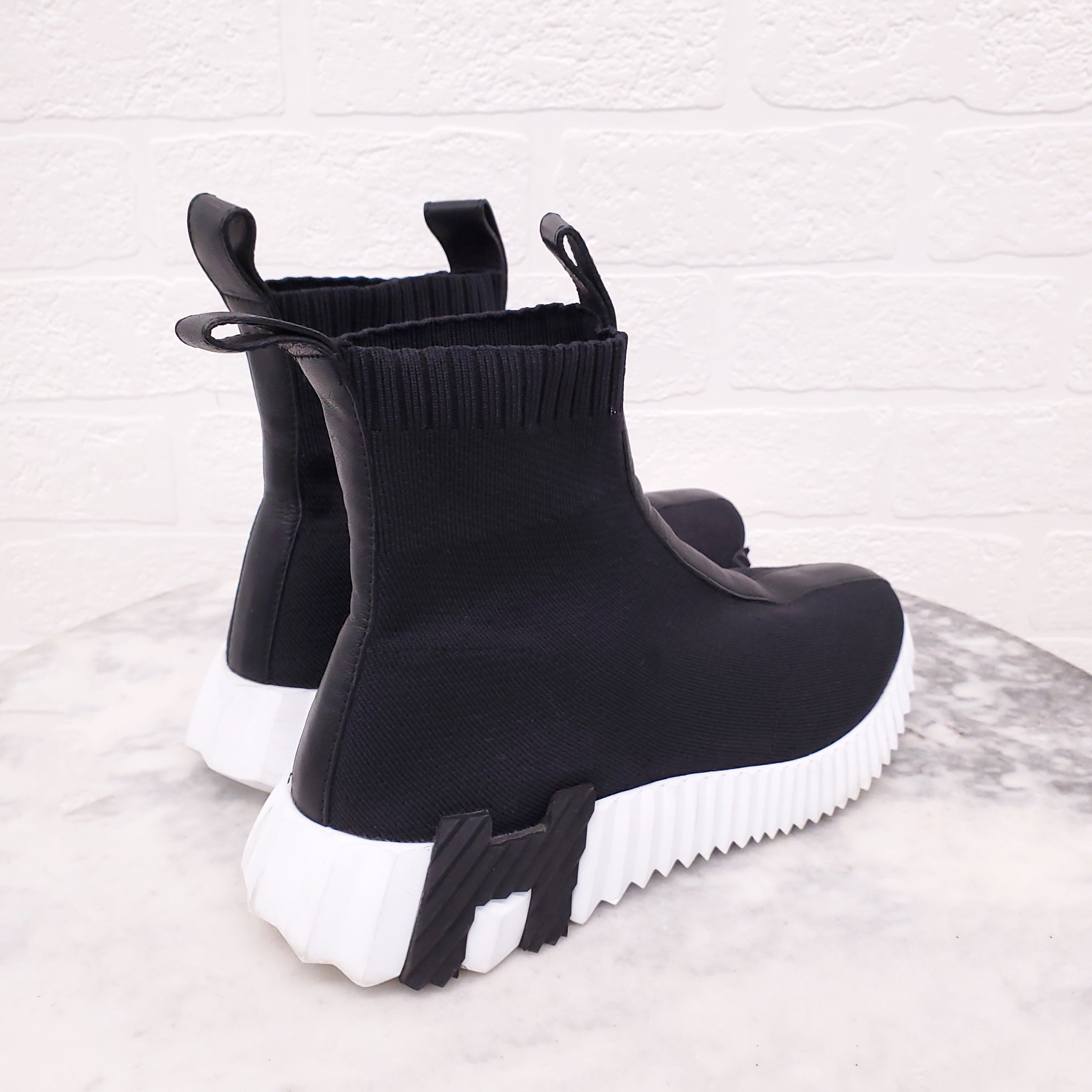 HERMÈS BLACK 'FUN SNEAKER' - SIZE 35