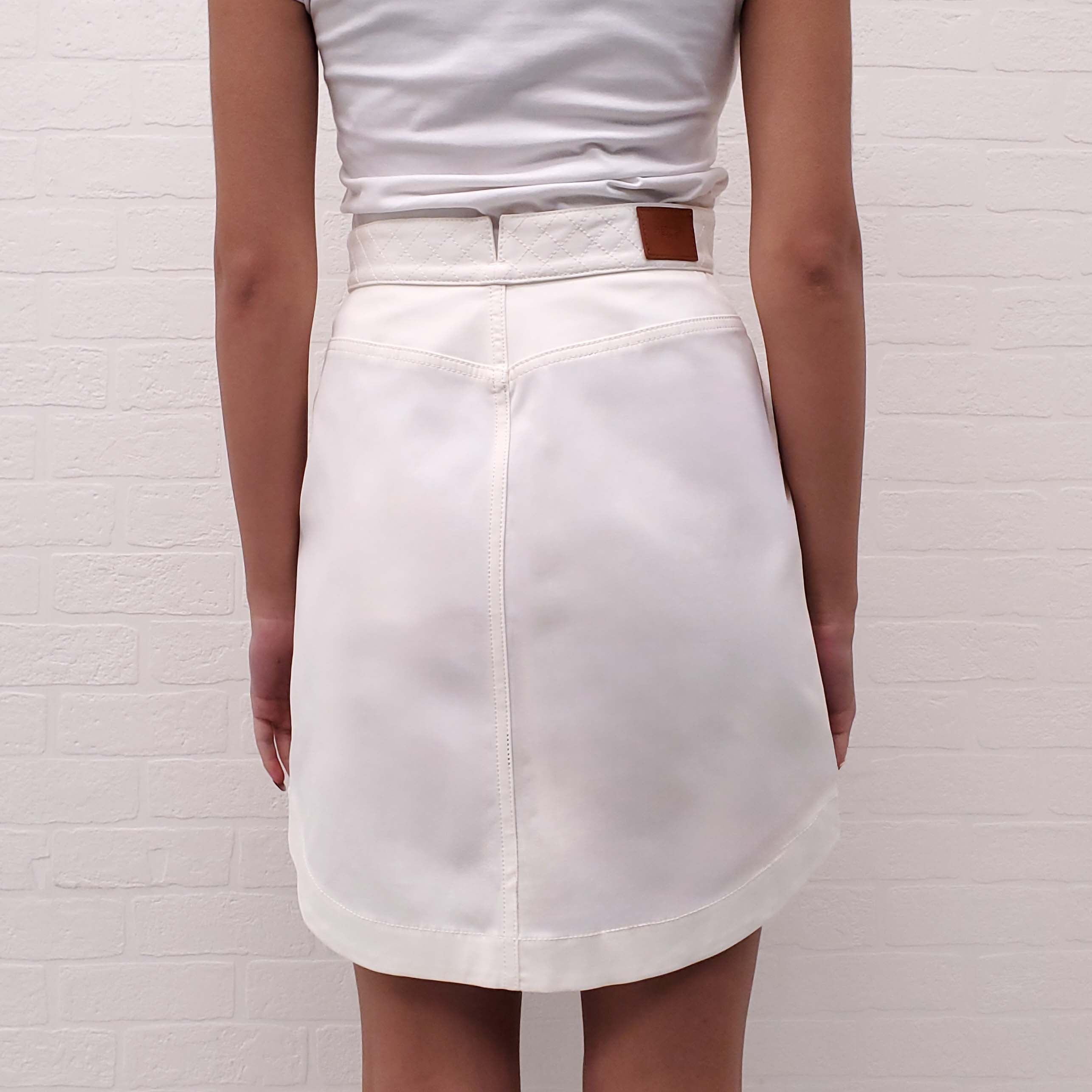 HERMÈS CREAM MINI SKIRT WITH EQUESTRIAN DETAIL - SIZE 36