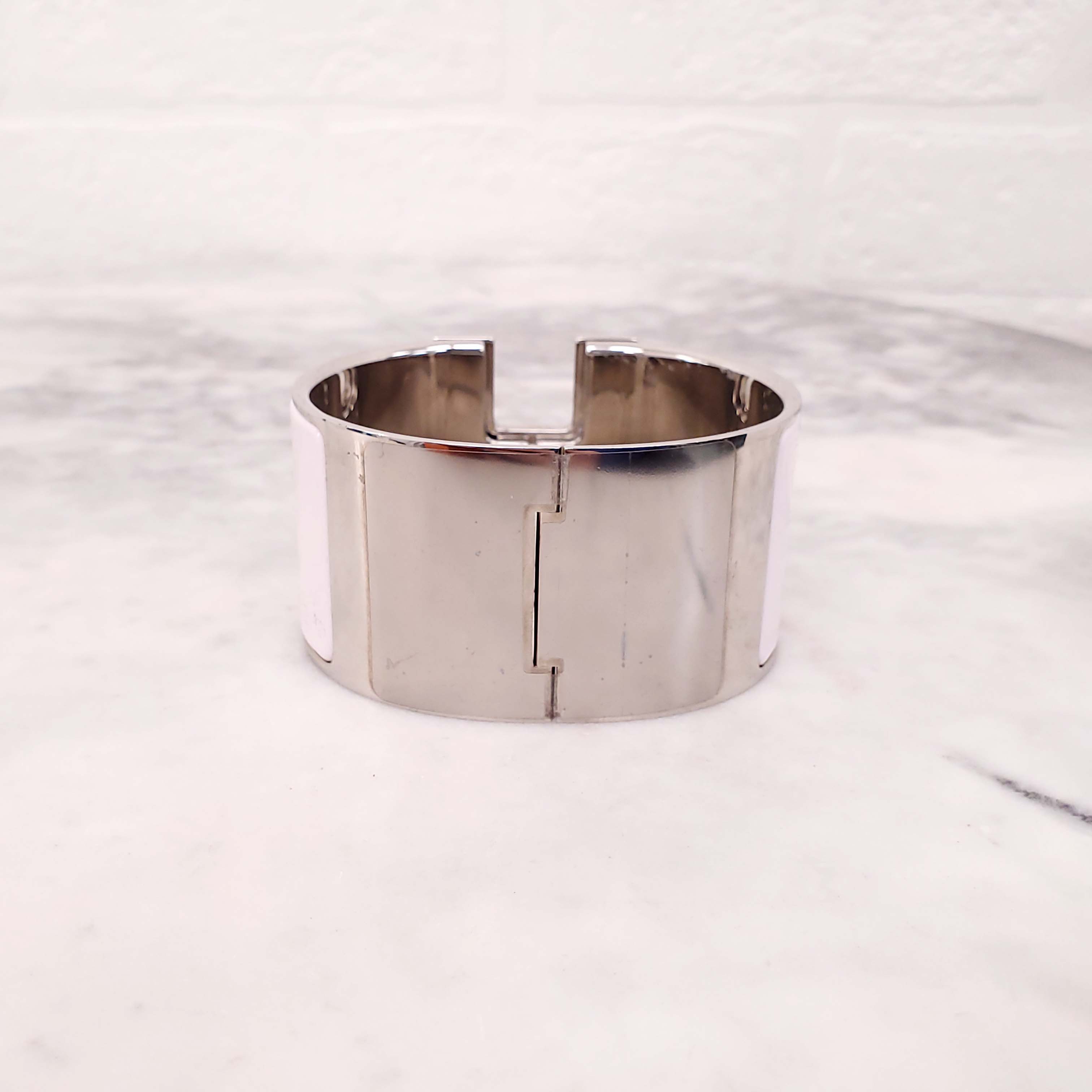 HERMÈS ENAMEL 'CLIC H' BANGLE