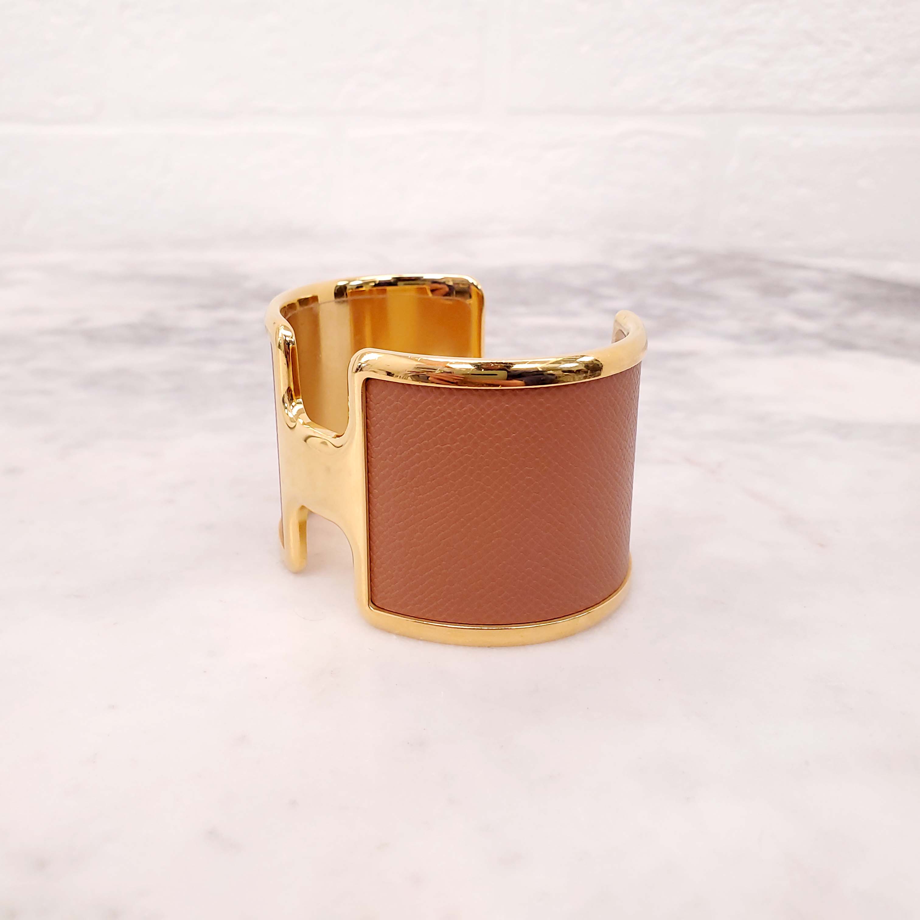 HERMÈS LEATHER 'OLYMPE' CUFF BRACELET