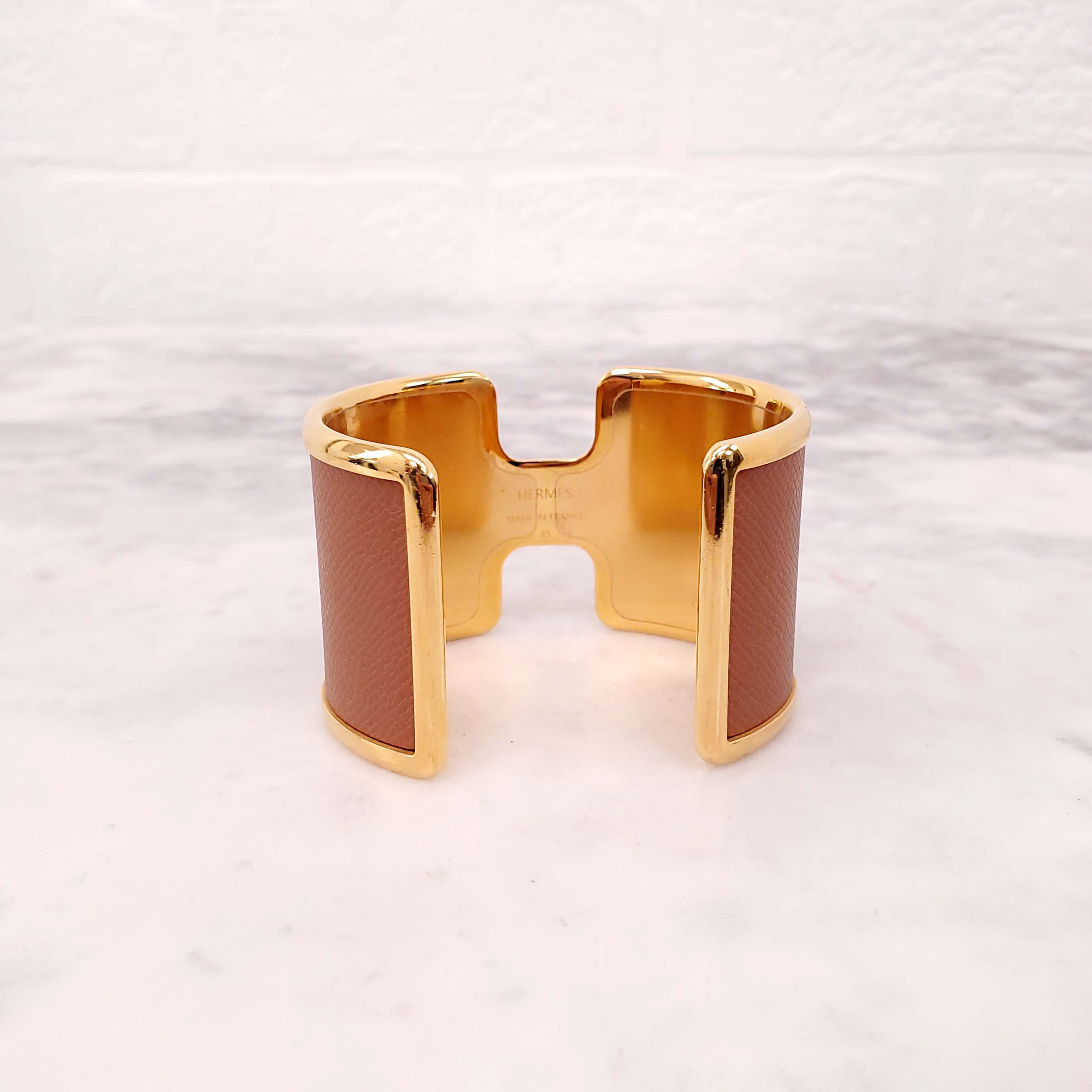 HERMÈS LEATHER 'OLYMPE' CUFF BRACELET