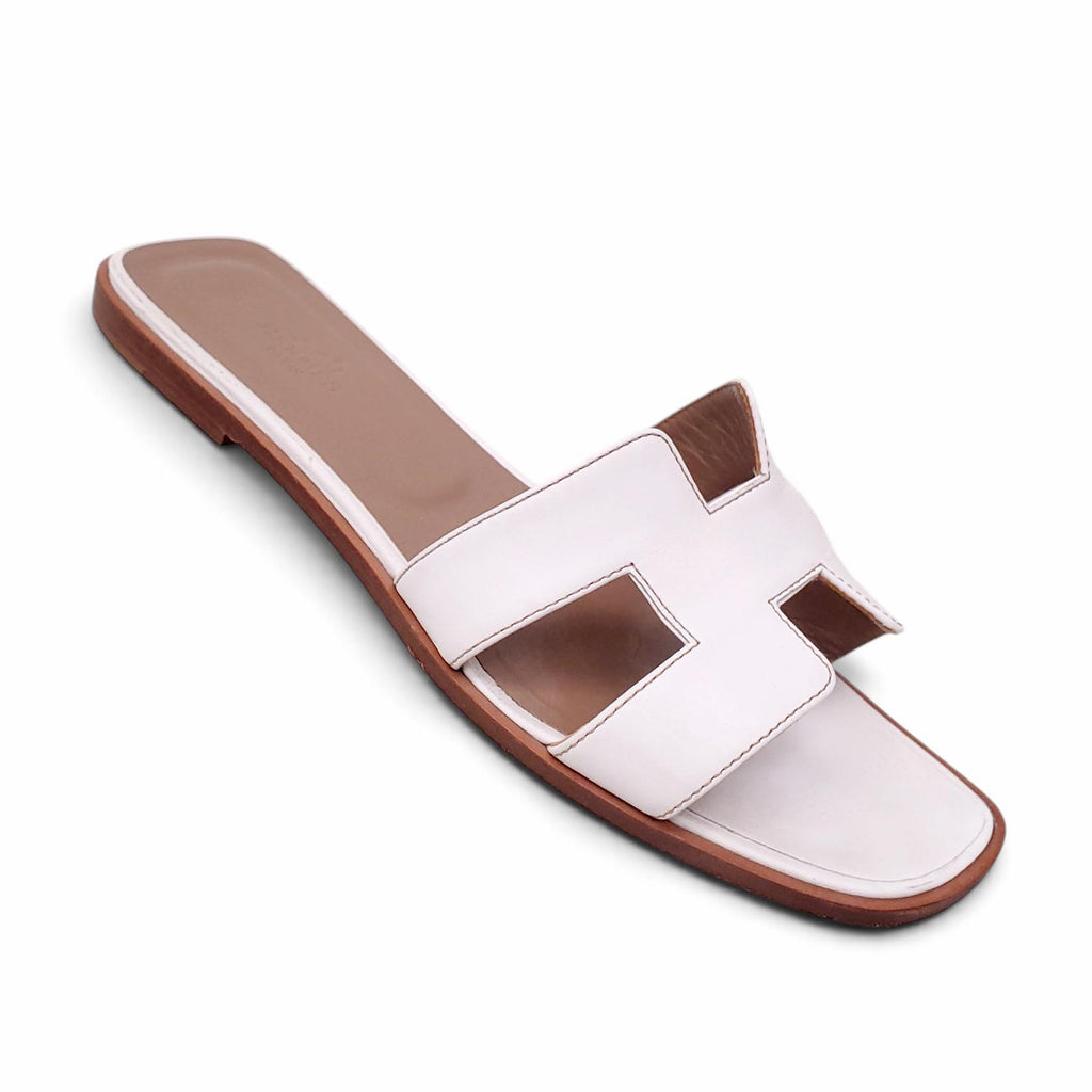 HERMES WHITE ORAN SANDALS - SIZE 39.5