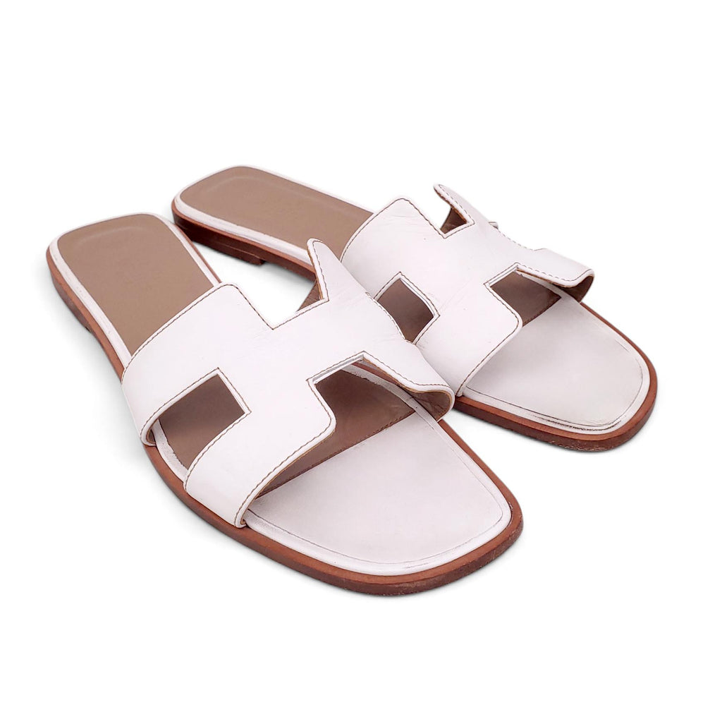 HERMES WHITE ORAN SANDALS - SIZE 39.5