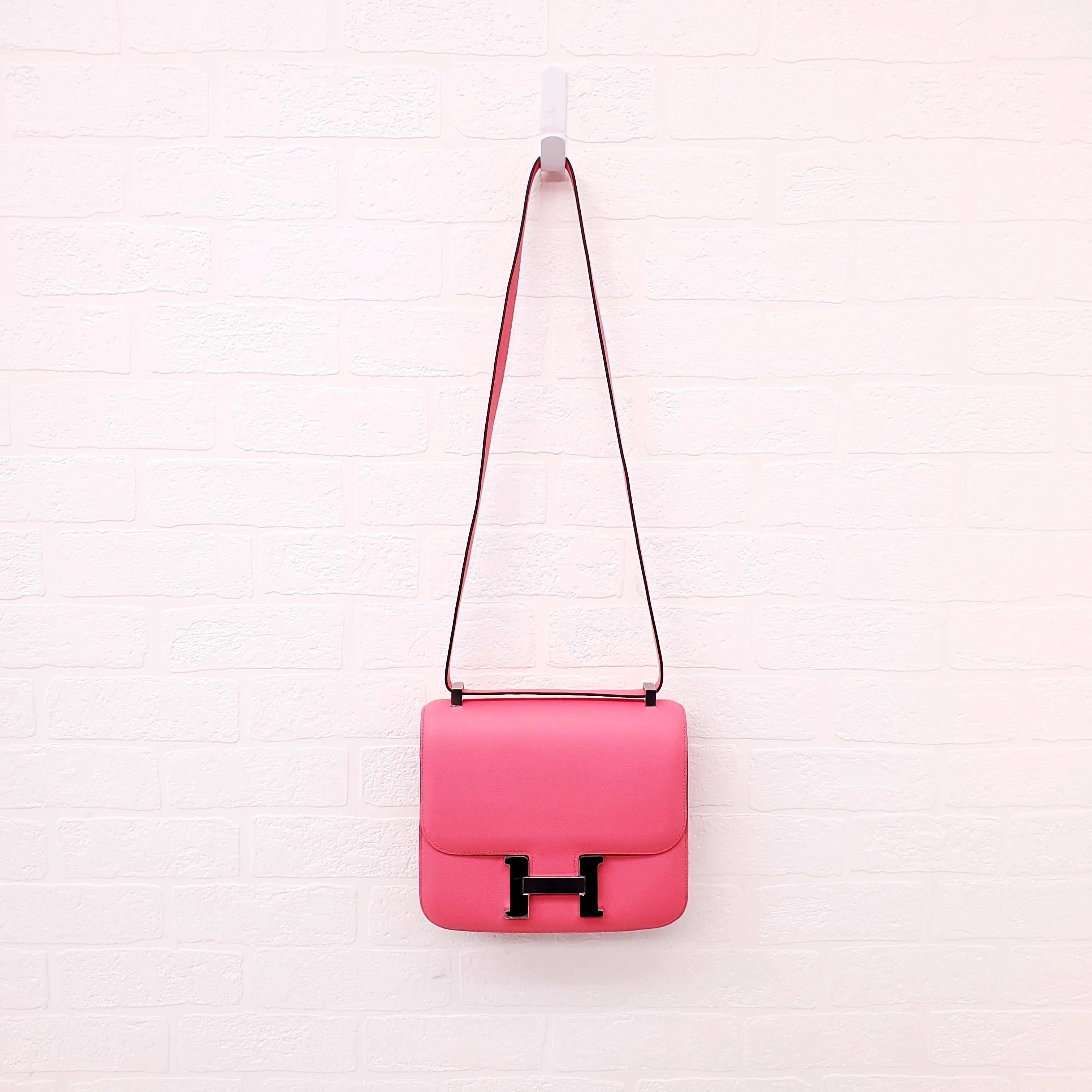 HERMÈS 'CONSTANCE 24' IN ROSE AZALEA EVERCOLOR