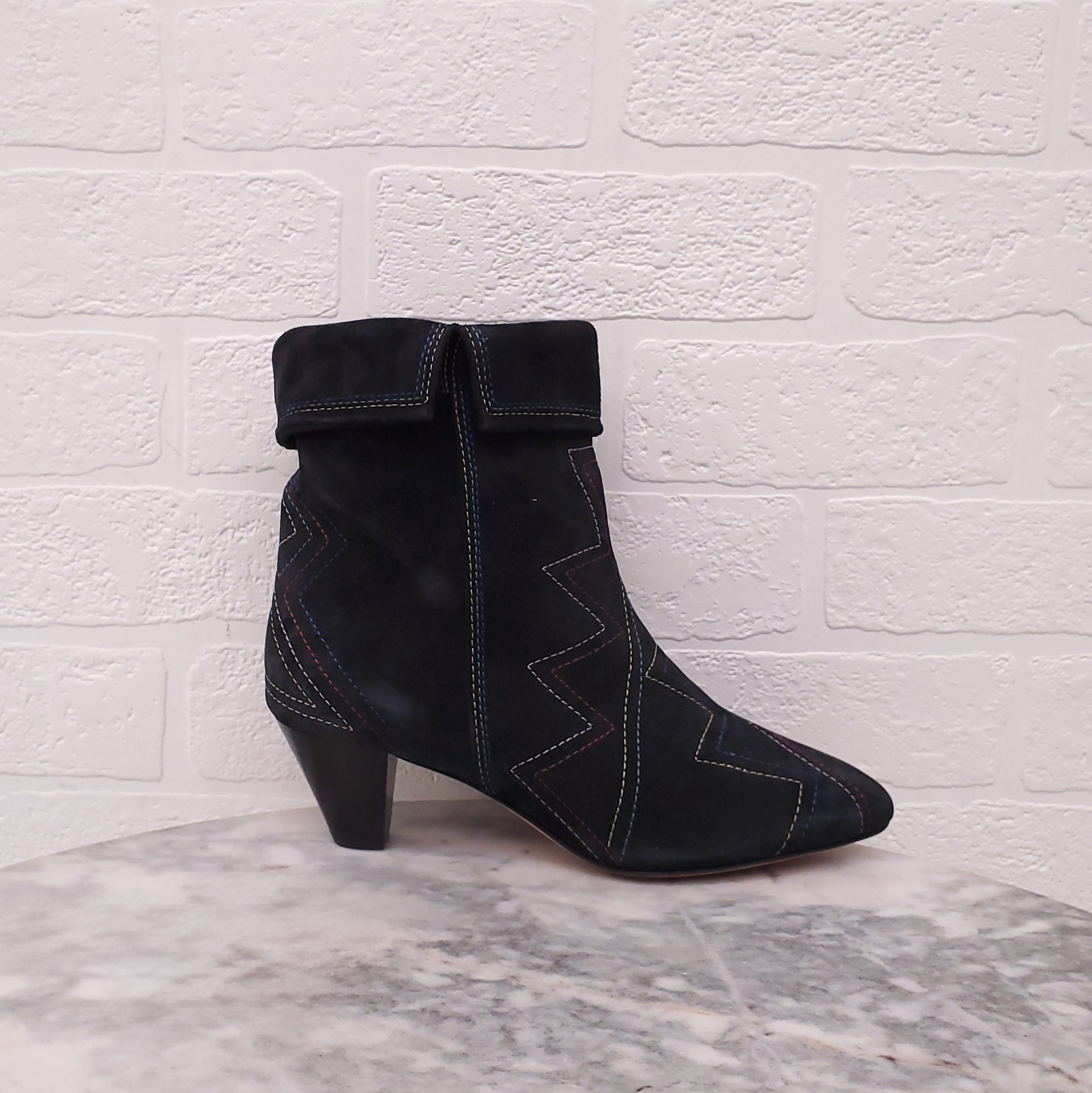 ISABEL MARANT BLACK SUEDE BOOTS WITH STITCHING DETAIL - SIZE 36
