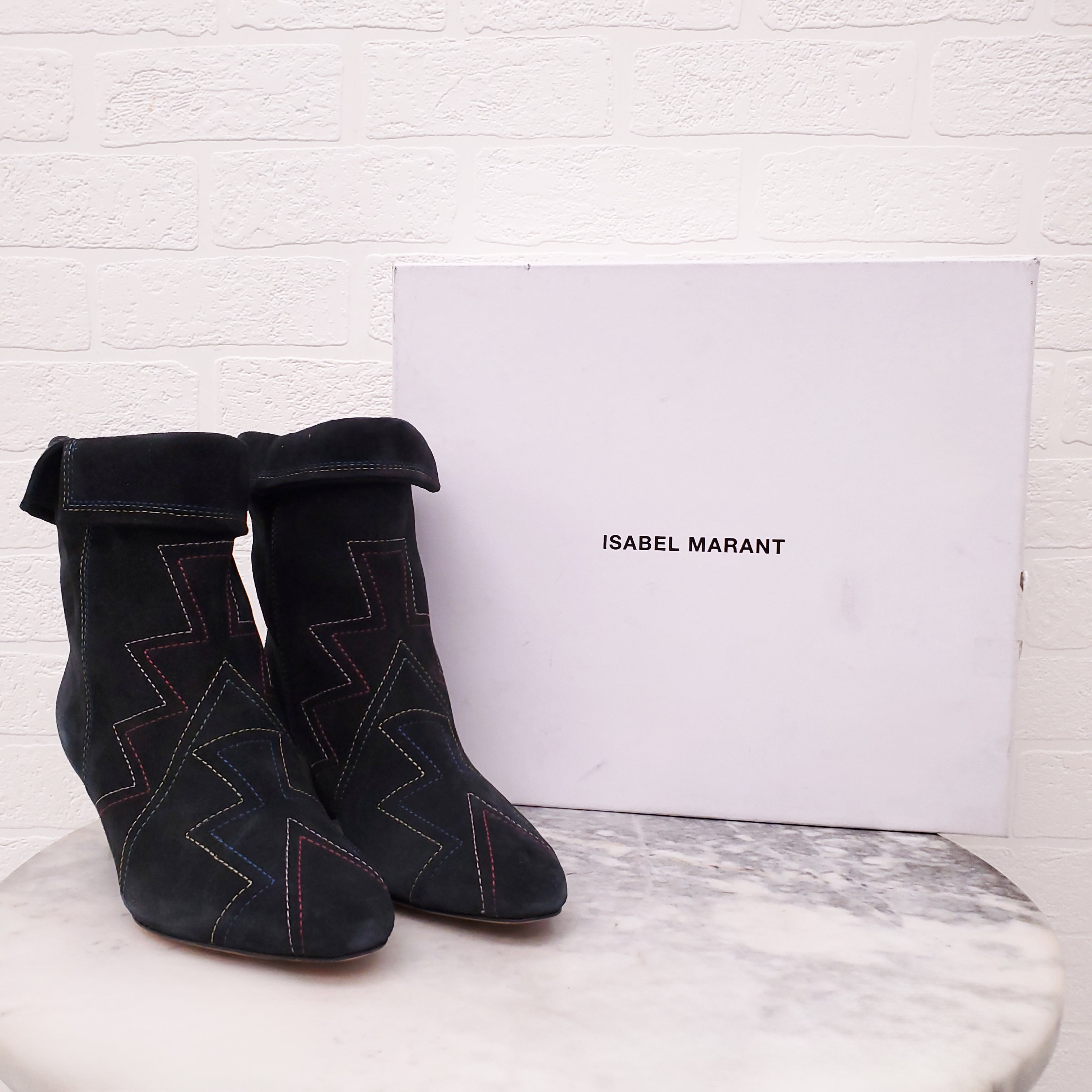 ISABEL MARANT BLACK SUEDE BOOTS WITH STITCHING DETAIL - SIZE 36