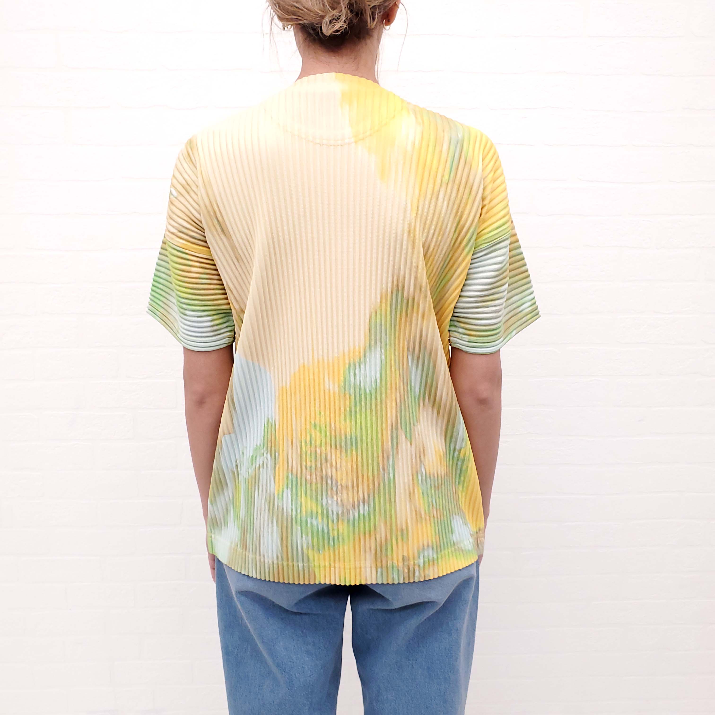 ISSEY MIYAKE YELLOW UNISEX PLEATED TOP - SIZE 4 (L/XL)