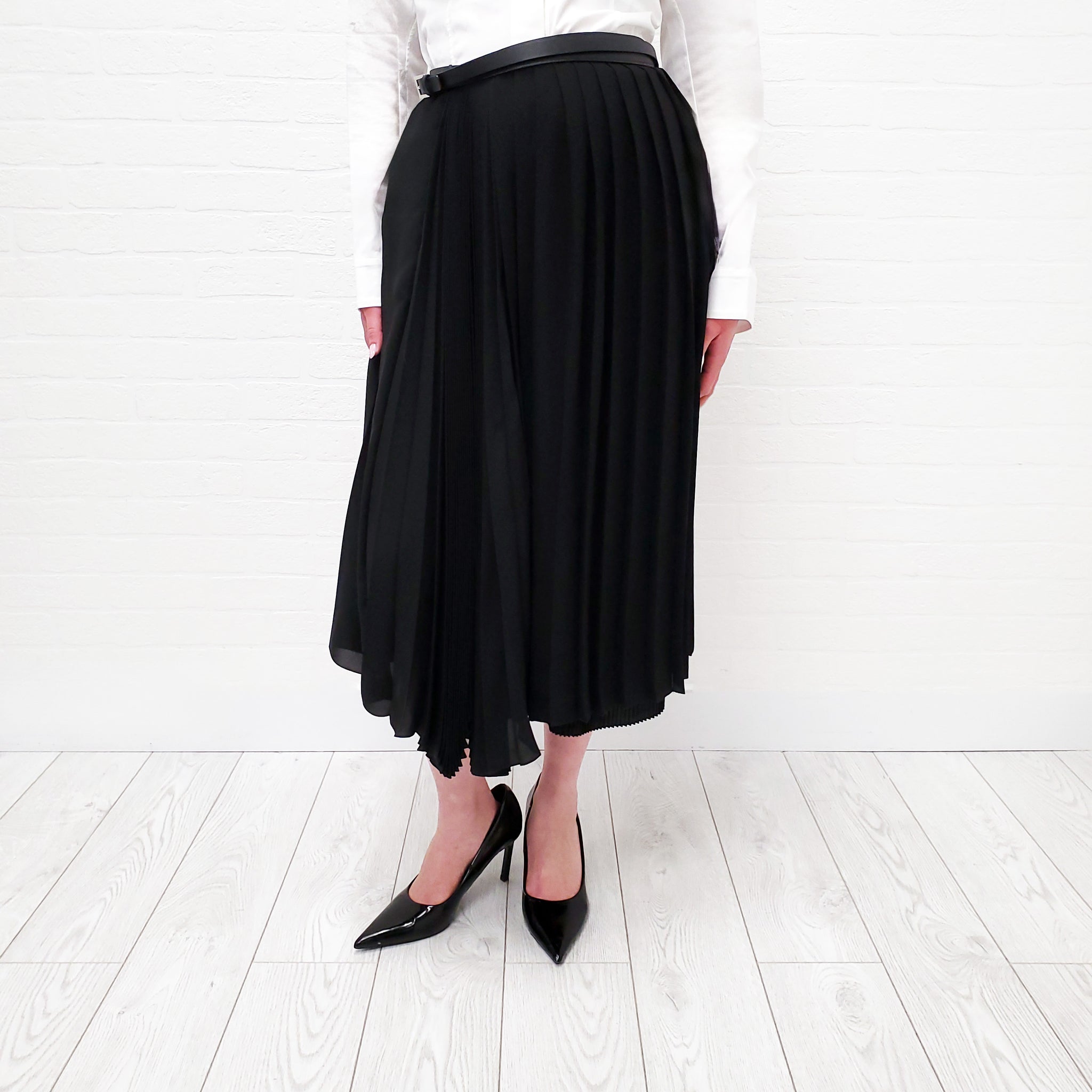 JIL SANDER BLACK PLEATED SKIRT WITH LEATHER BELT - SIZE 38