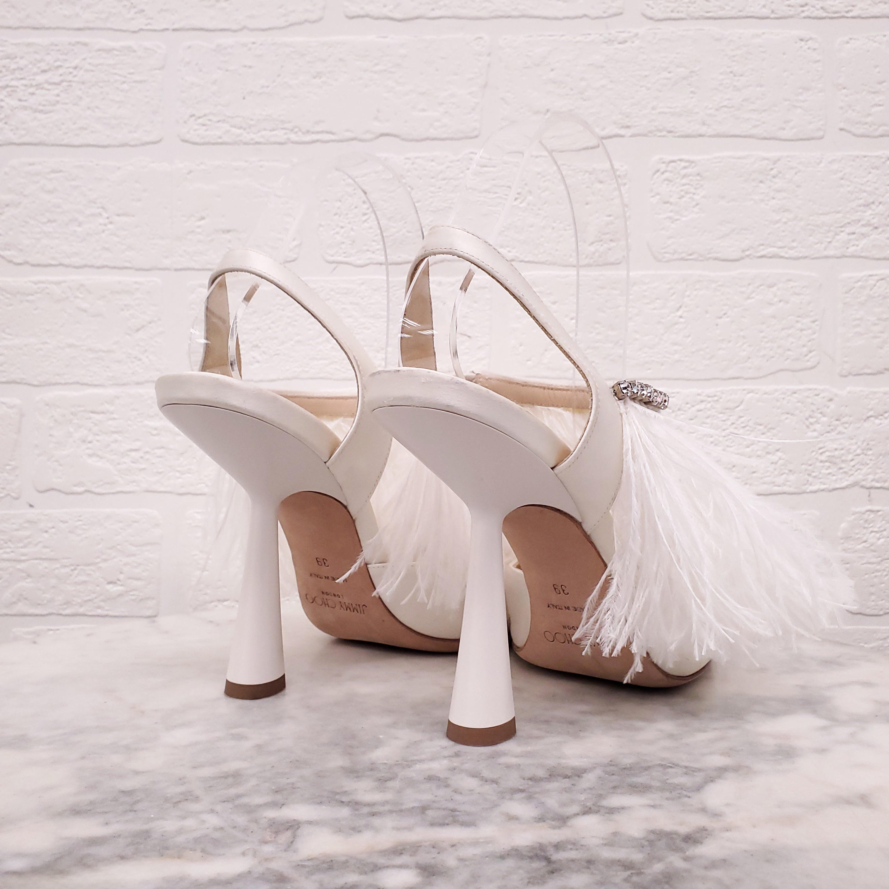 JIMMY CHOO CREAM HEELS WITH FEATHER - SIZE 39