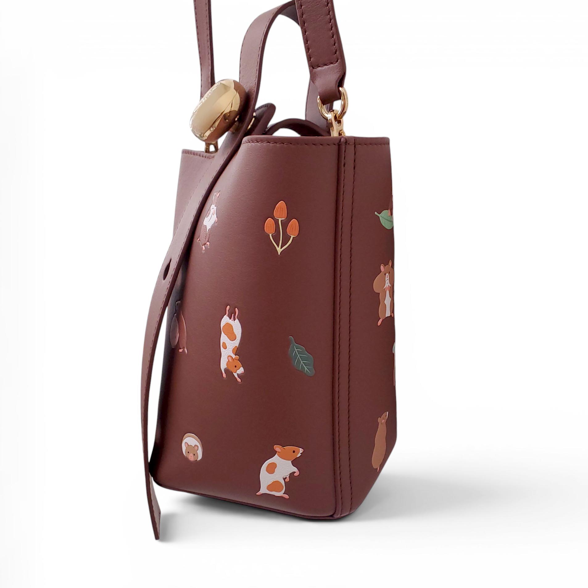 LOEWE x SUNA FUJITA PEBBLE HAMSTER MINI BUCKET BAG – Rewind Couture