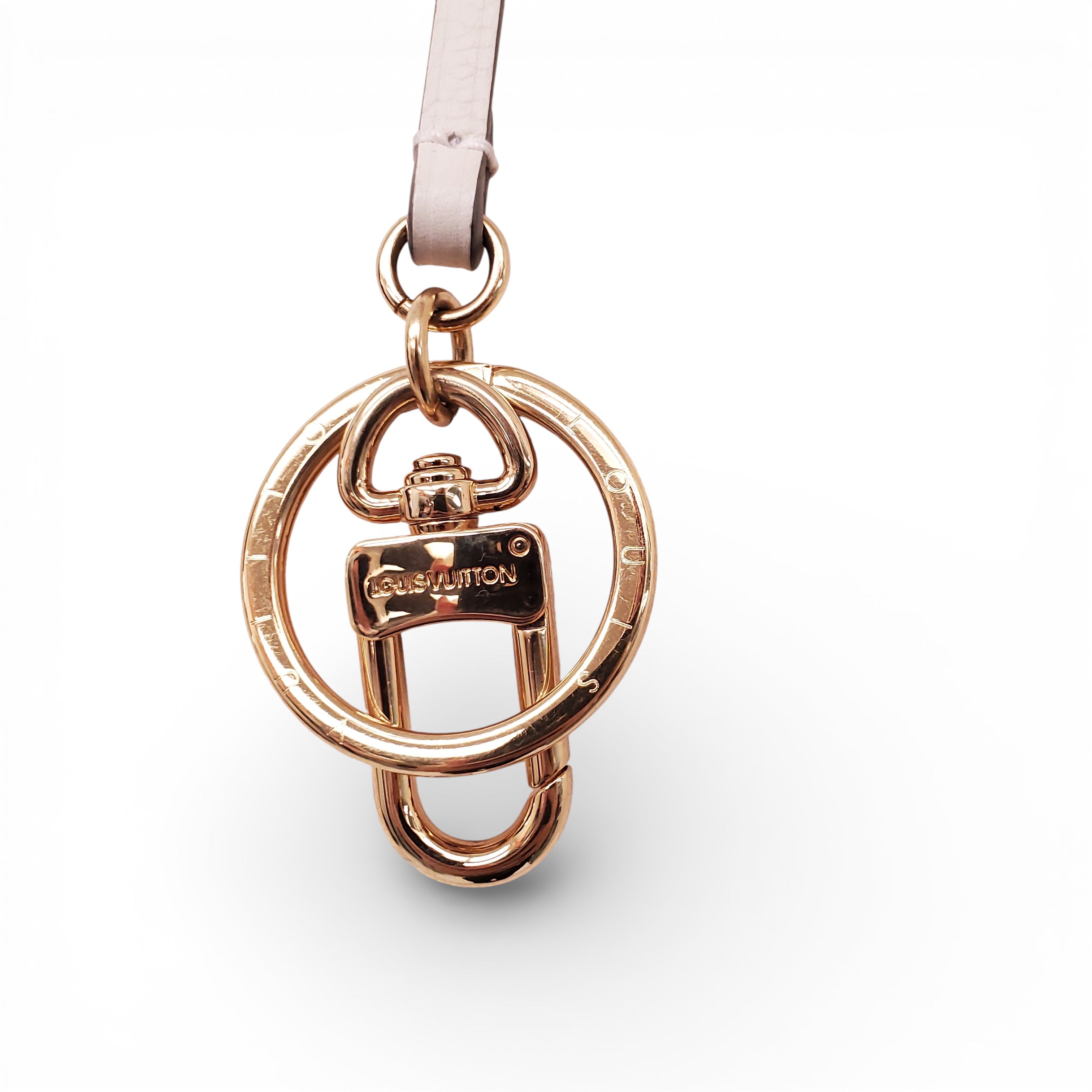 LOUIS VUITTON CREAM ARTSY MM BAG