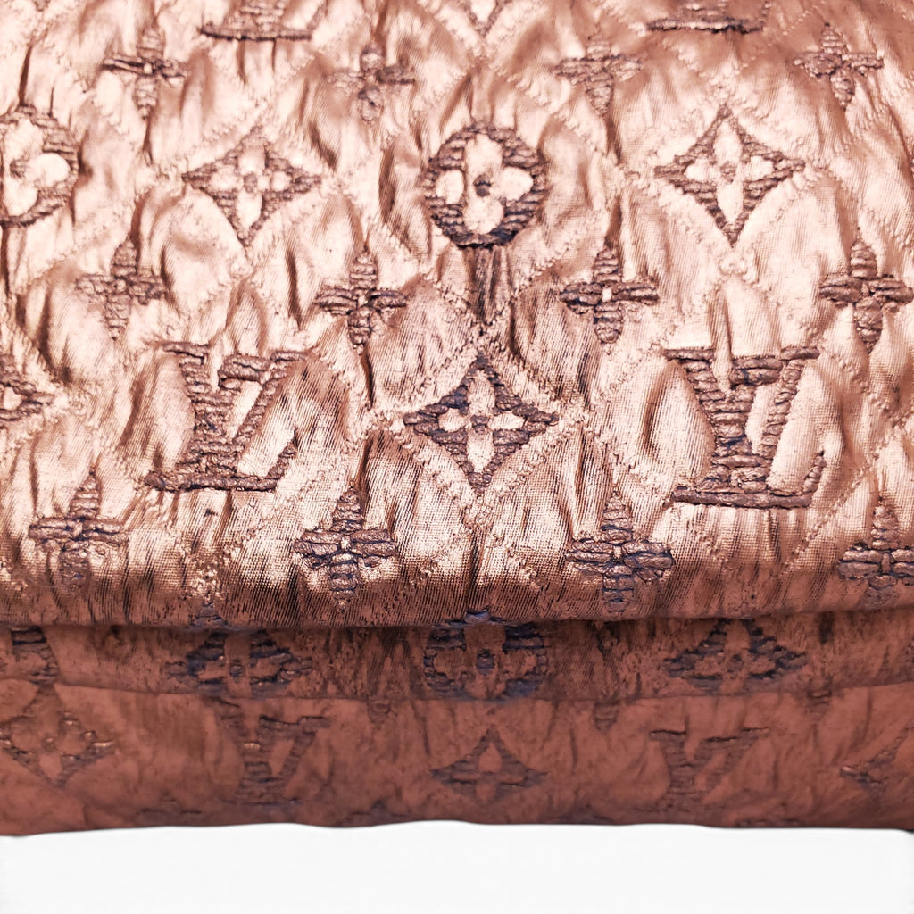 LOUIS VUITTON METALLIC LIMELIGHT MM CLUTCH