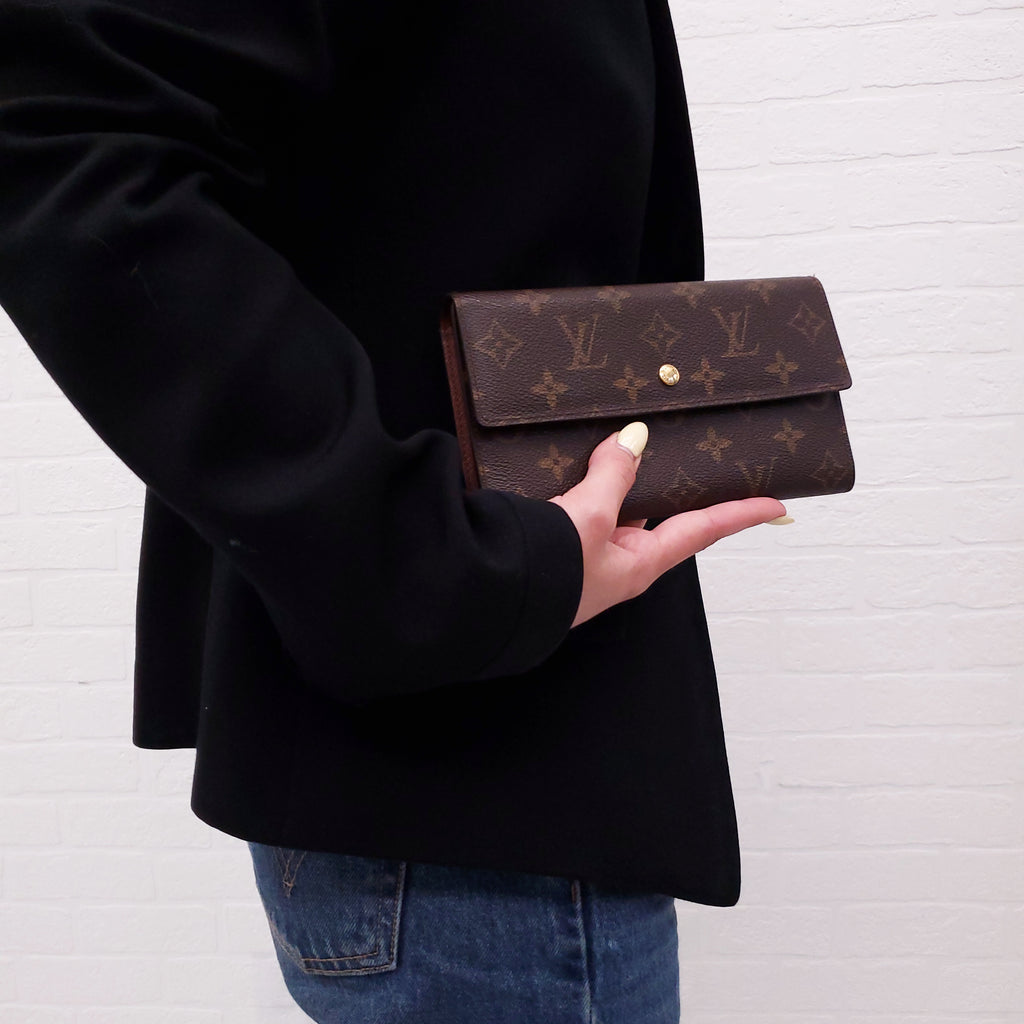 LOUIS VUITTON MONOGRAM ALEXANDRA WALLET