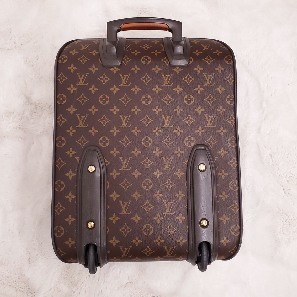 LOUIS VUITTON MONOGRAM ROLLING CARRY ON SUITCASE
