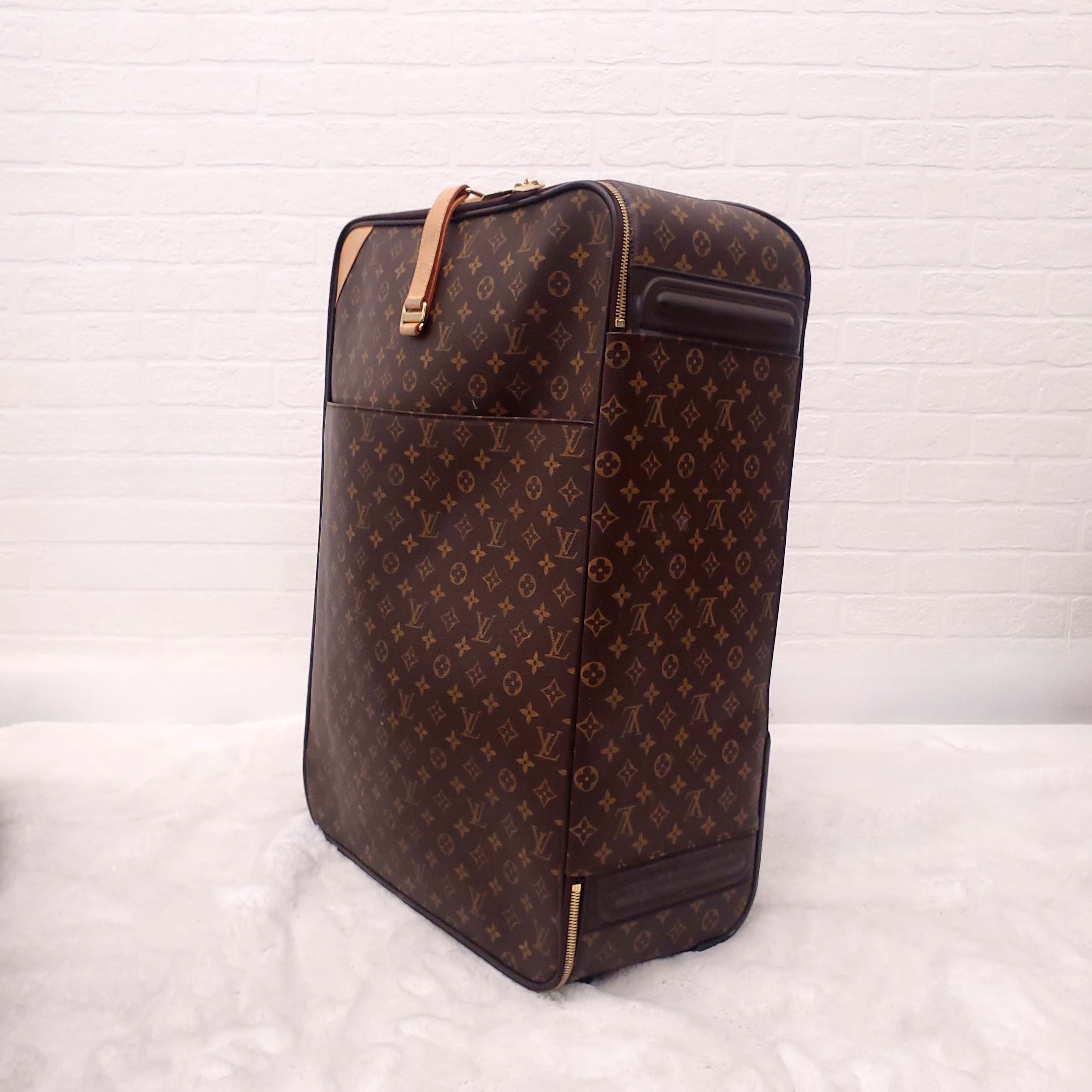 LOUIS VUITTON MONOGRAM ROLLING SUITCASE