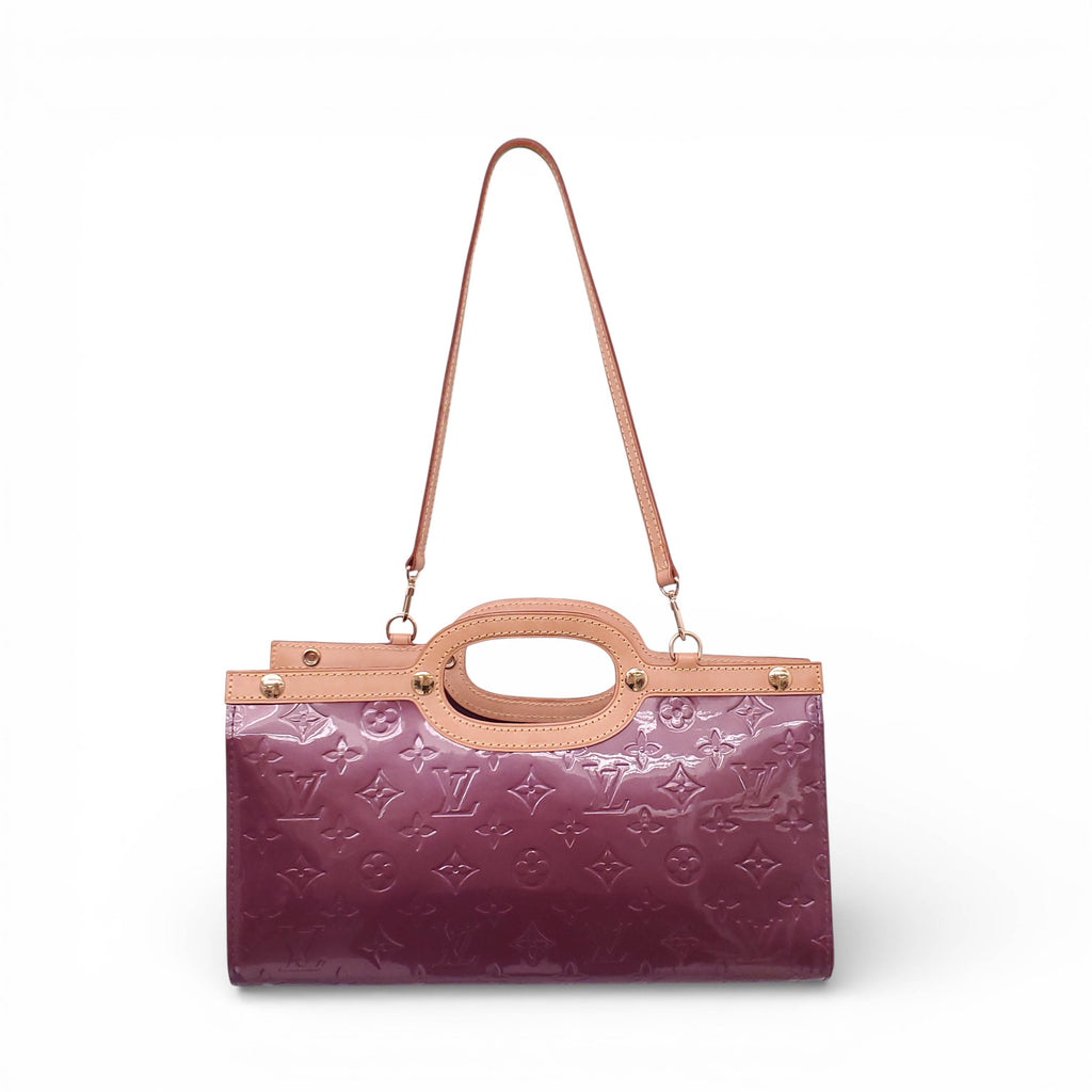 LOUIS VUITTON MONOGRAM VERNIS ROXBURY DRIVE BAG IN BURGUNDY