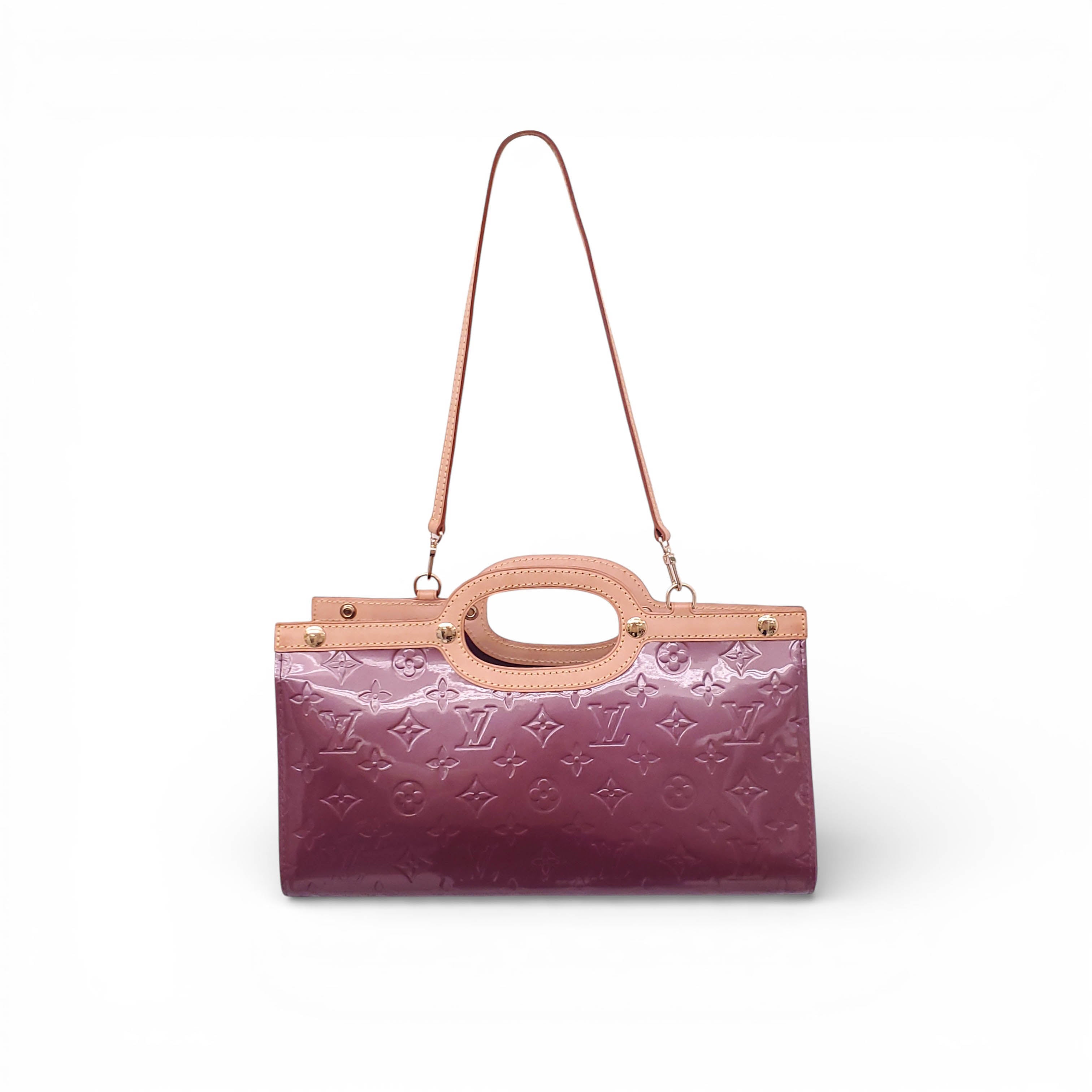 LOUIS VUITTON MONOGRAM VERNIS ROXBURY DRIVE BAG IN BURGUNDY