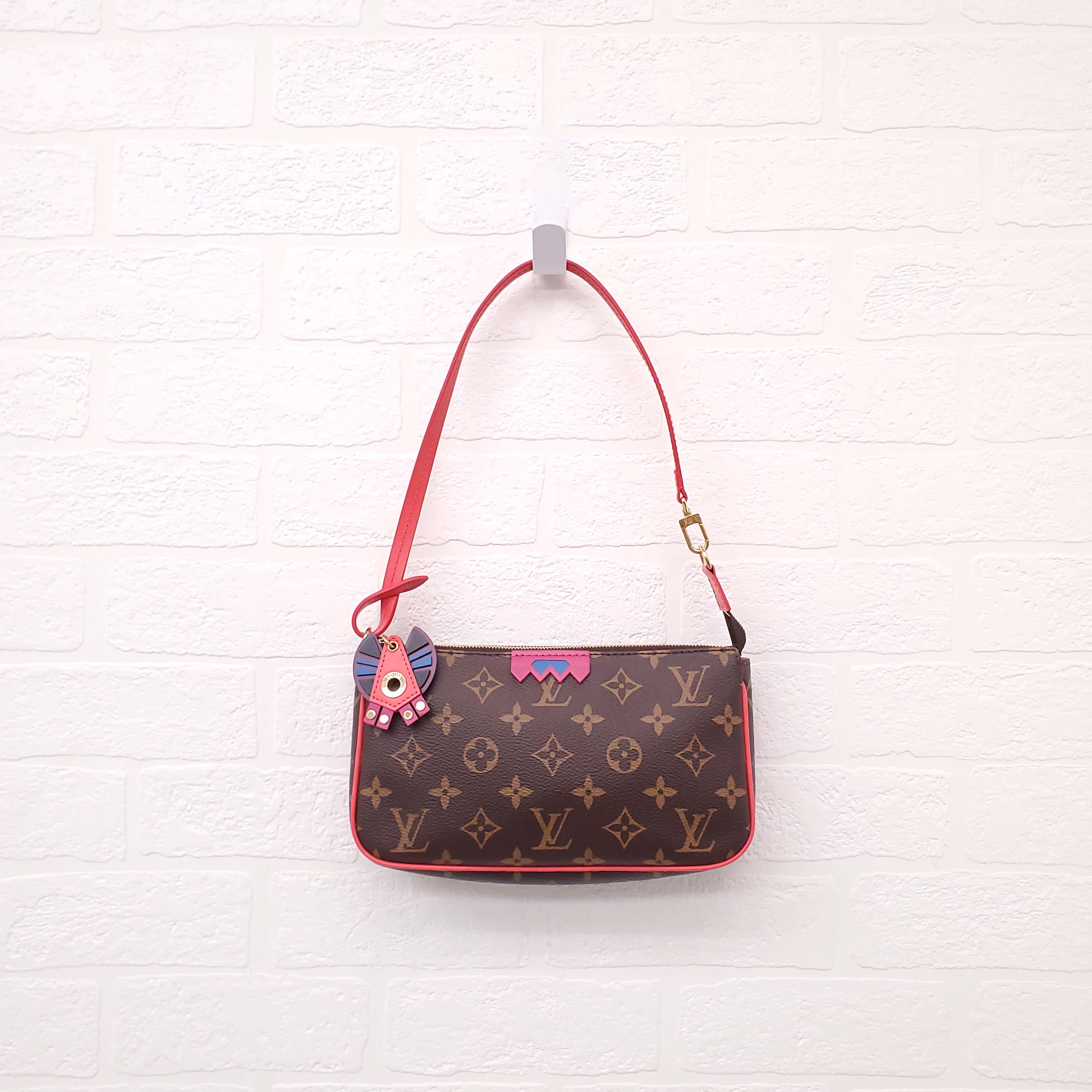 LOUIS VUITTON MONOGRAM 'TOTEM POCHETTE ACCESSORIES' BAG
