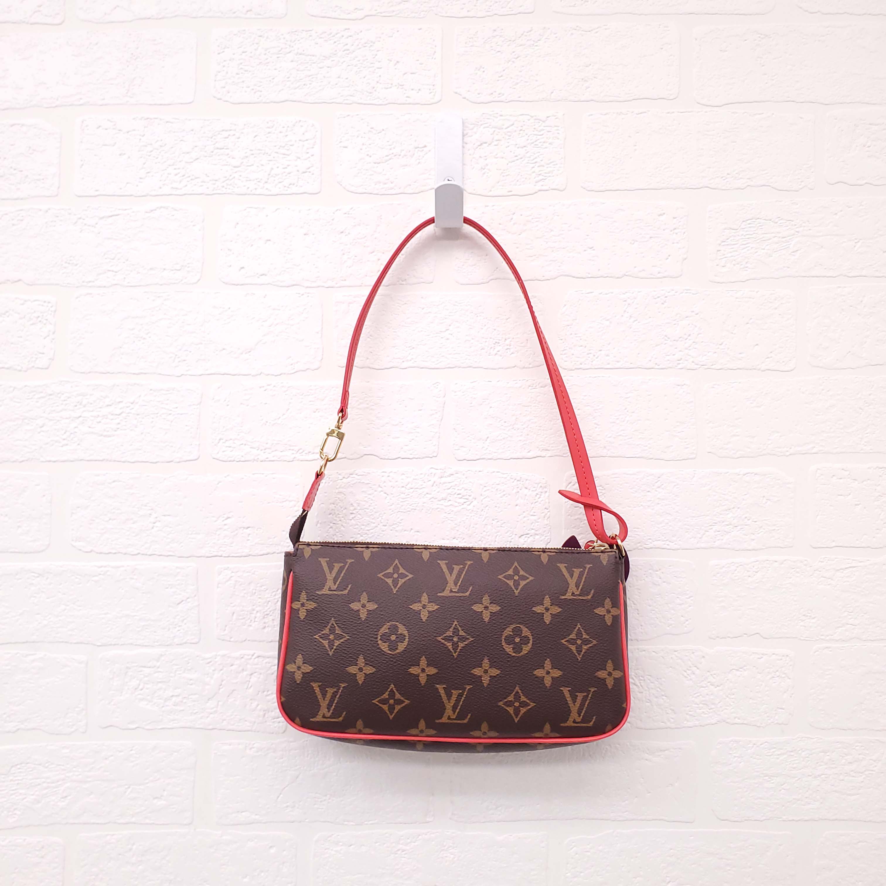 LOUIS VUITTON MONOGRAM 'TOTEM POCHETTE ACCESSORIES' BAG